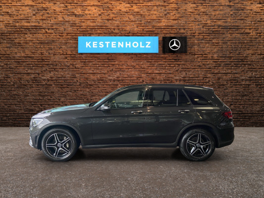 MERCEDES-BENZ GLC 300 d AMG Line 4Matic-image-3