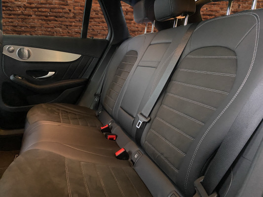 MERCEDES-BENZ GLC 300 d AMG Line 4Matic-image-13