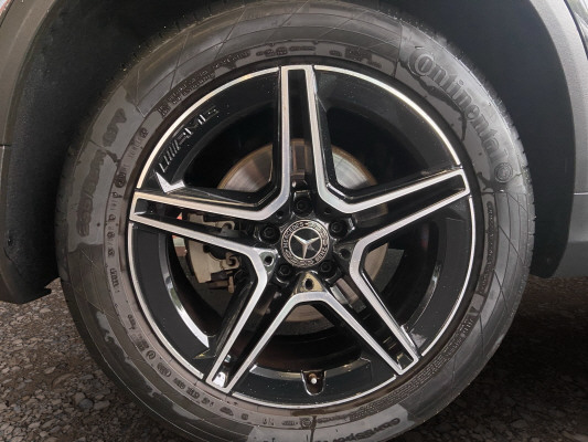 MERCEDES-BENZ GLC 300 d AMG Line 4Matic-image-7