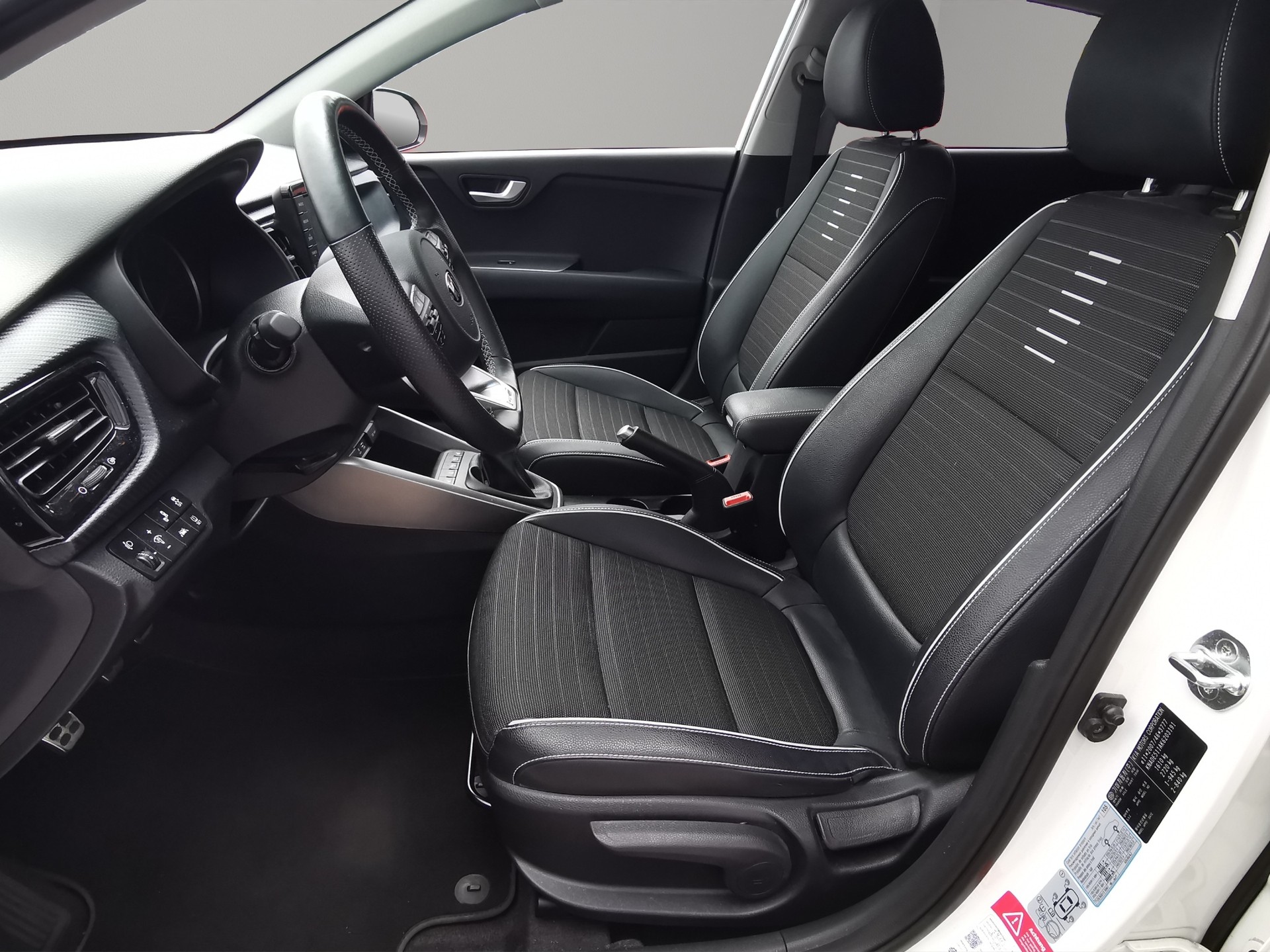 KIA Rio 1.0 T-GDi GT-Line-showroom-element-1