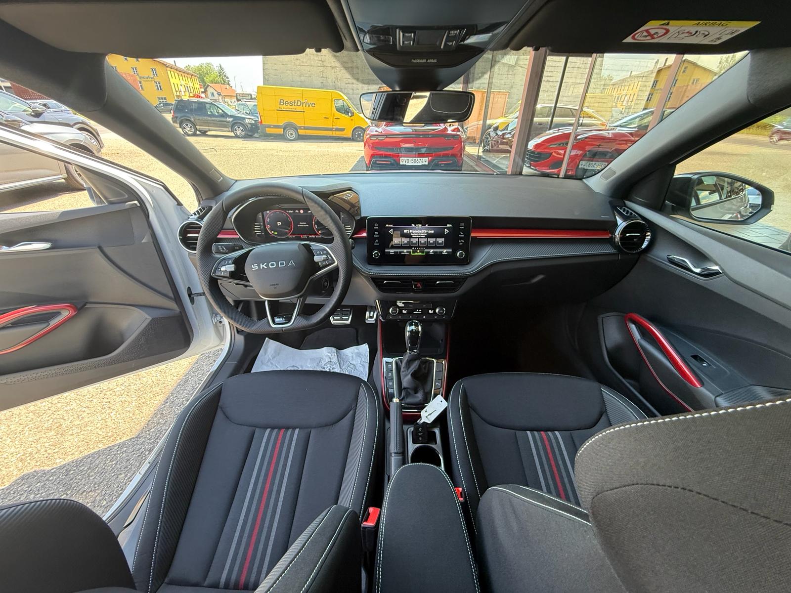 SKODA Fabia 1.0 TSI Monte Carlo DSG-image-8