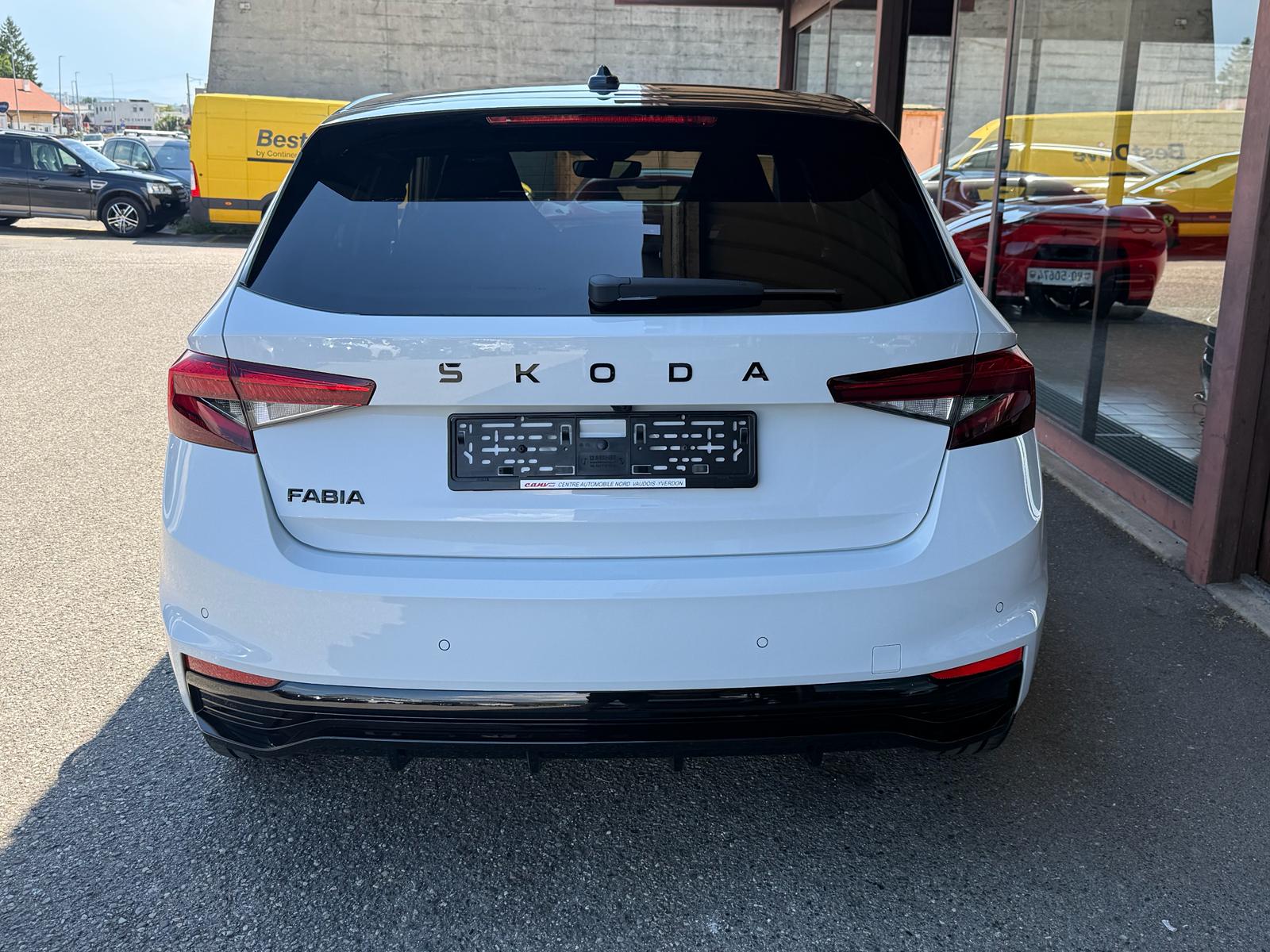 SKODA Fabia 1.0 TSI Monte Carlo DSG-image-4