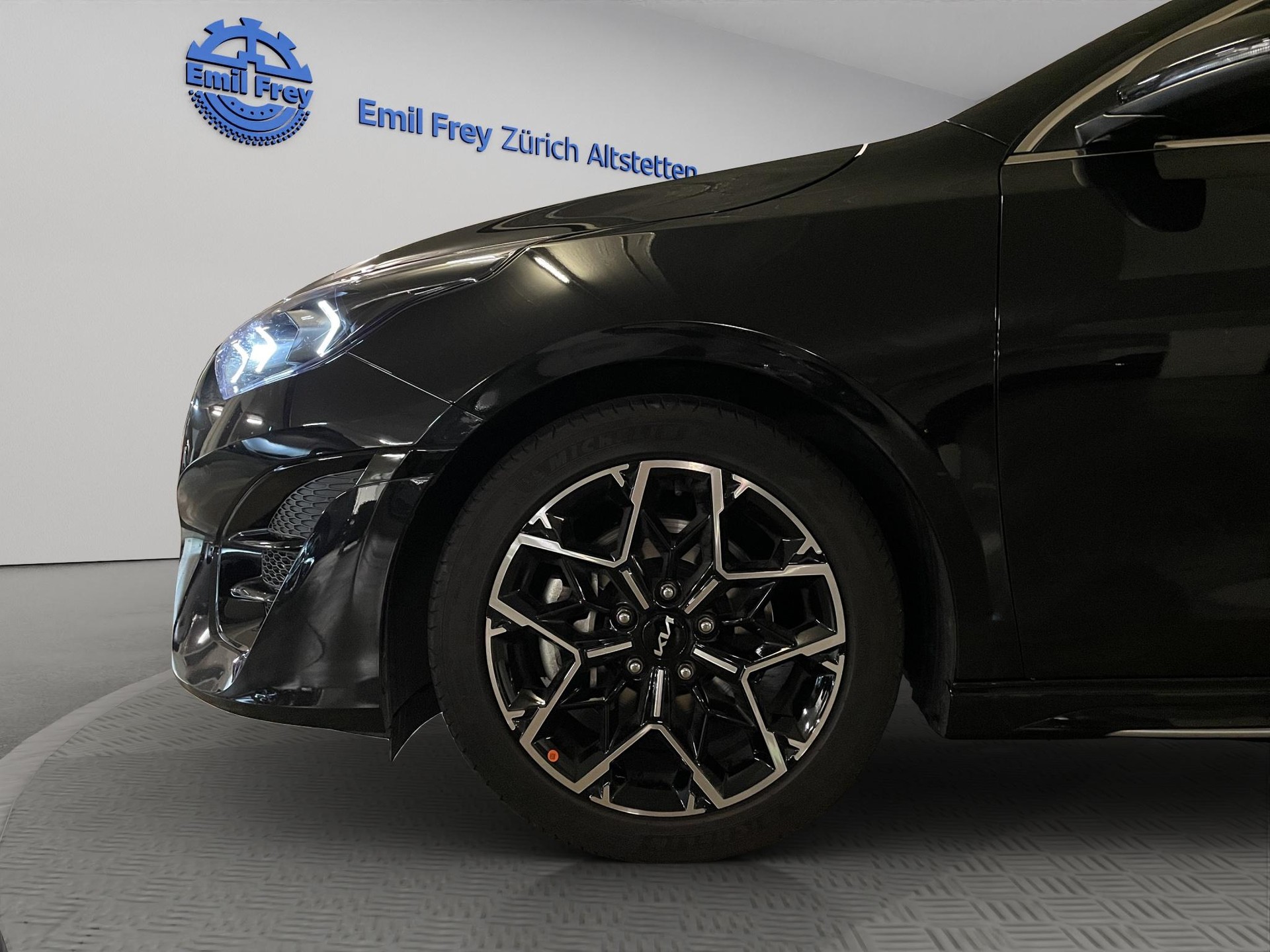 KIA Ceed 1.5 T-GDi MHEV GT-Line-image-10