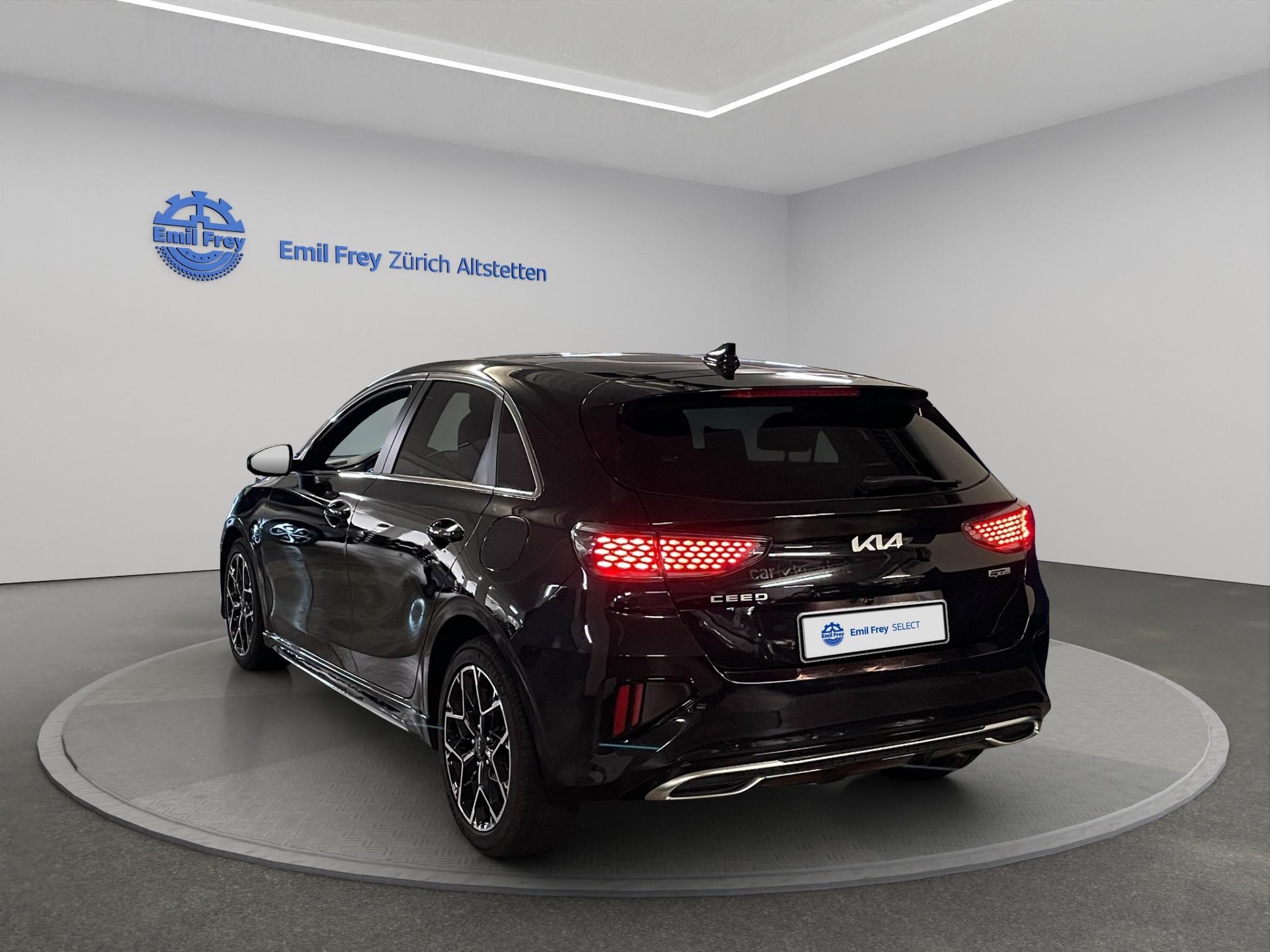 KIA Ceed 1.5 T-GDi MHEV GT-Line-showroom-element-1