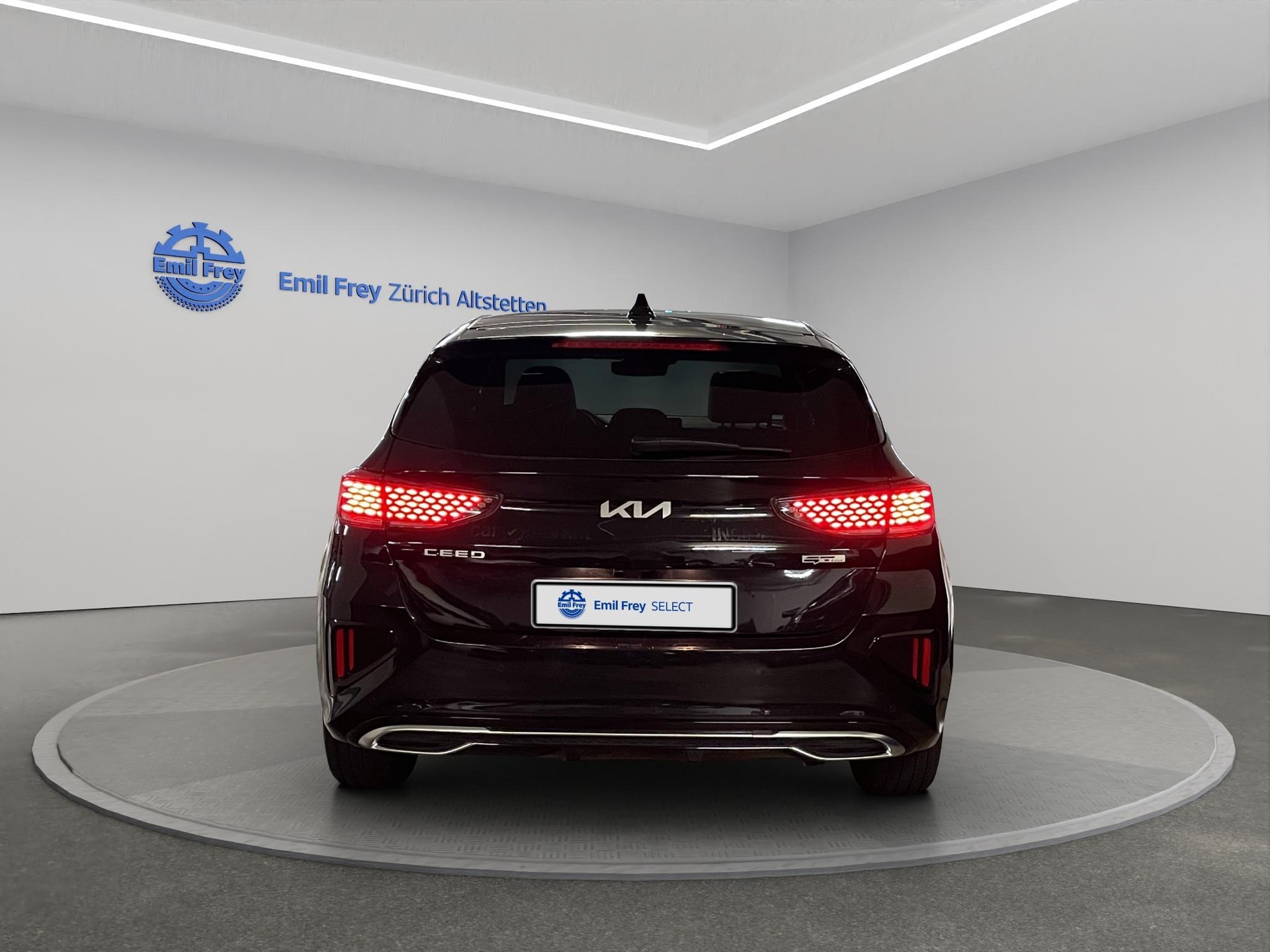KIA Ceed 1.5 T-GDi MHEV GT-Line-image-5