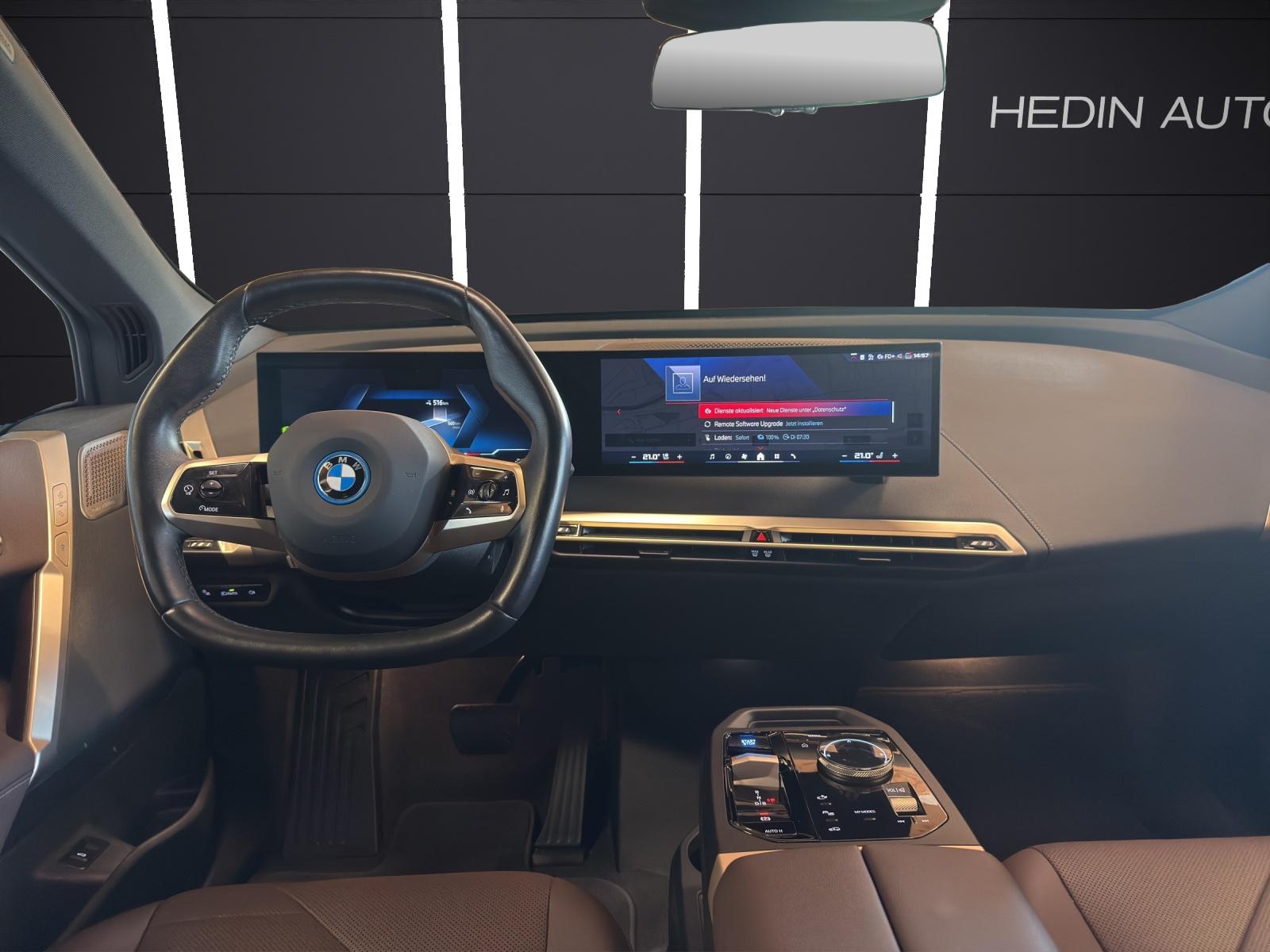 BMW iX M60-image-18
