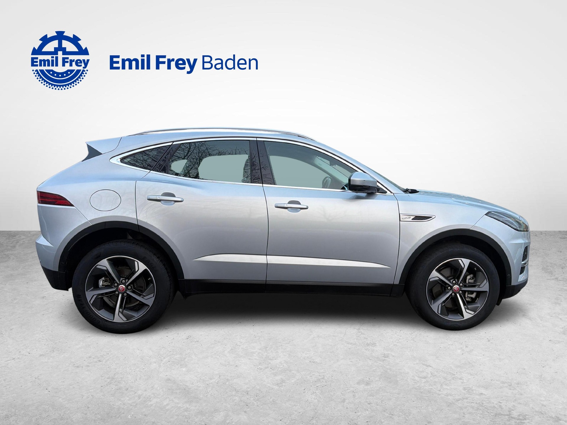 JAGUAR E-Pace 2.0 I4 200 SE AWD mit Panoramadach-image-5
