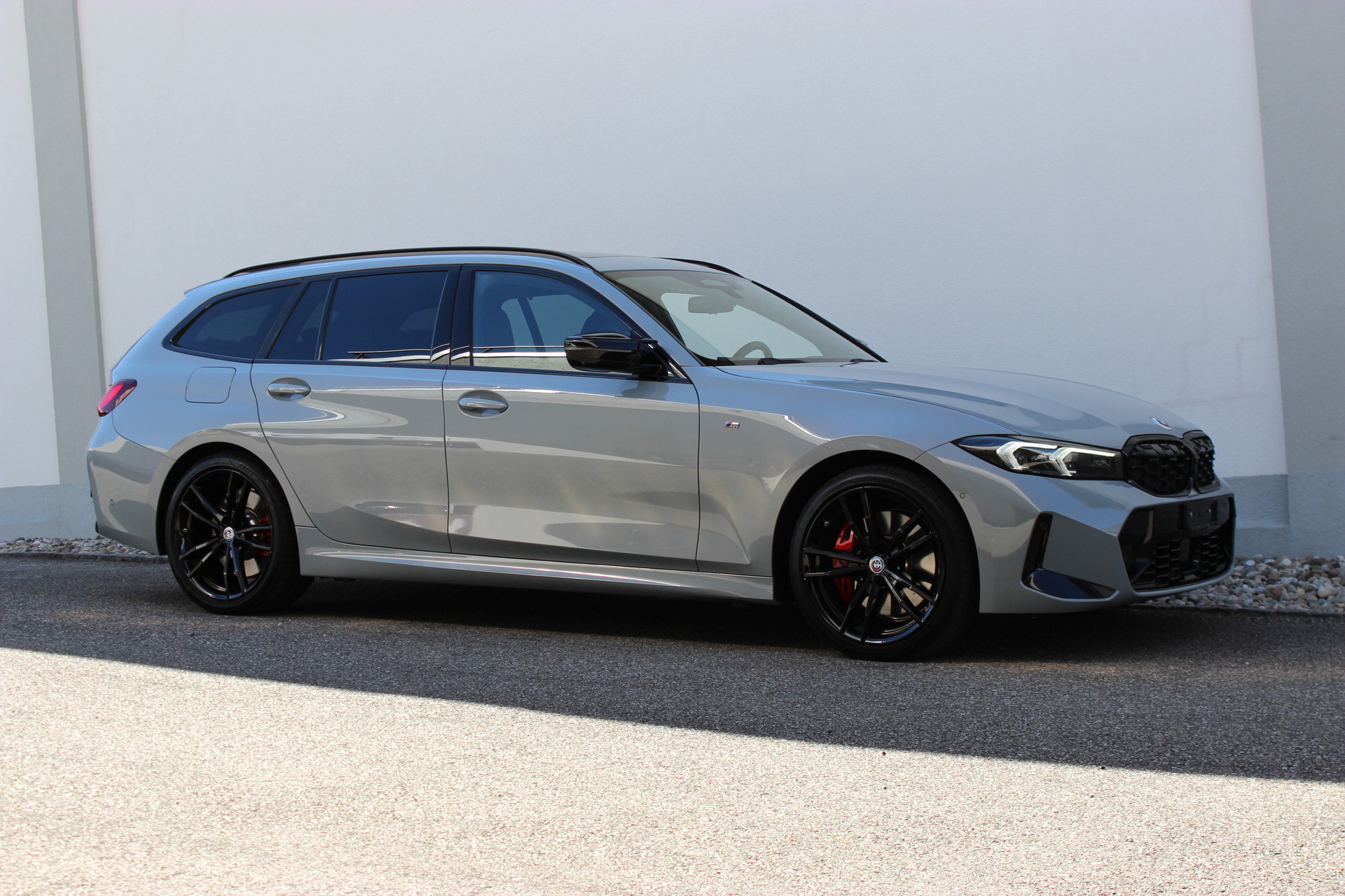BMW M340i xDrive 48V Touring M Sport Pro *BROOKLYN GRAU METALLIC*-image-5