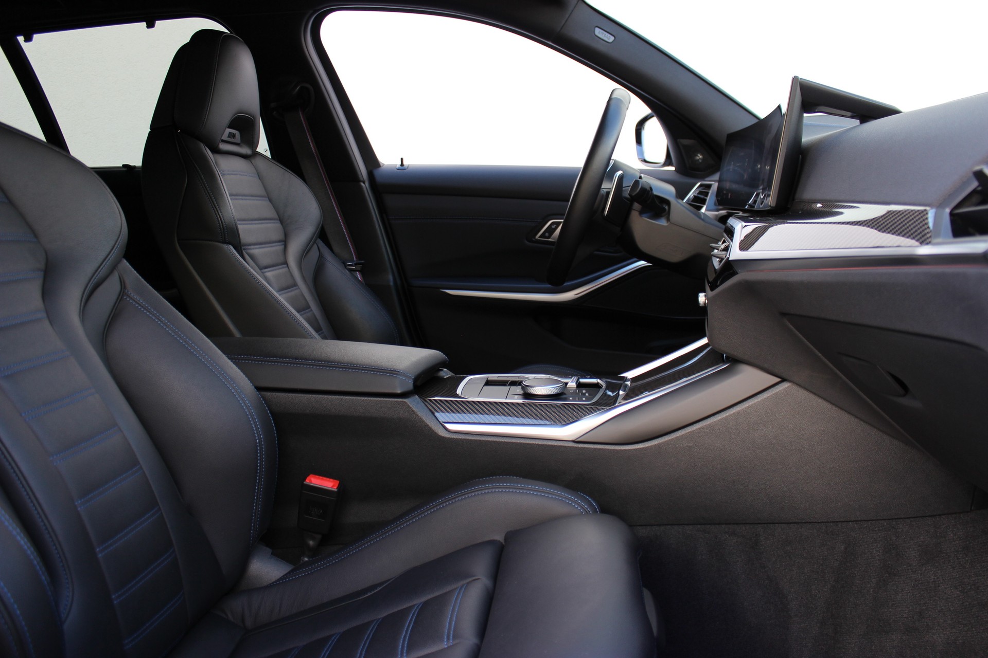 BMW M340i xDrive 48V Touring M Sport Pro *BROOKLYN GRAU METALLIC*-image-3