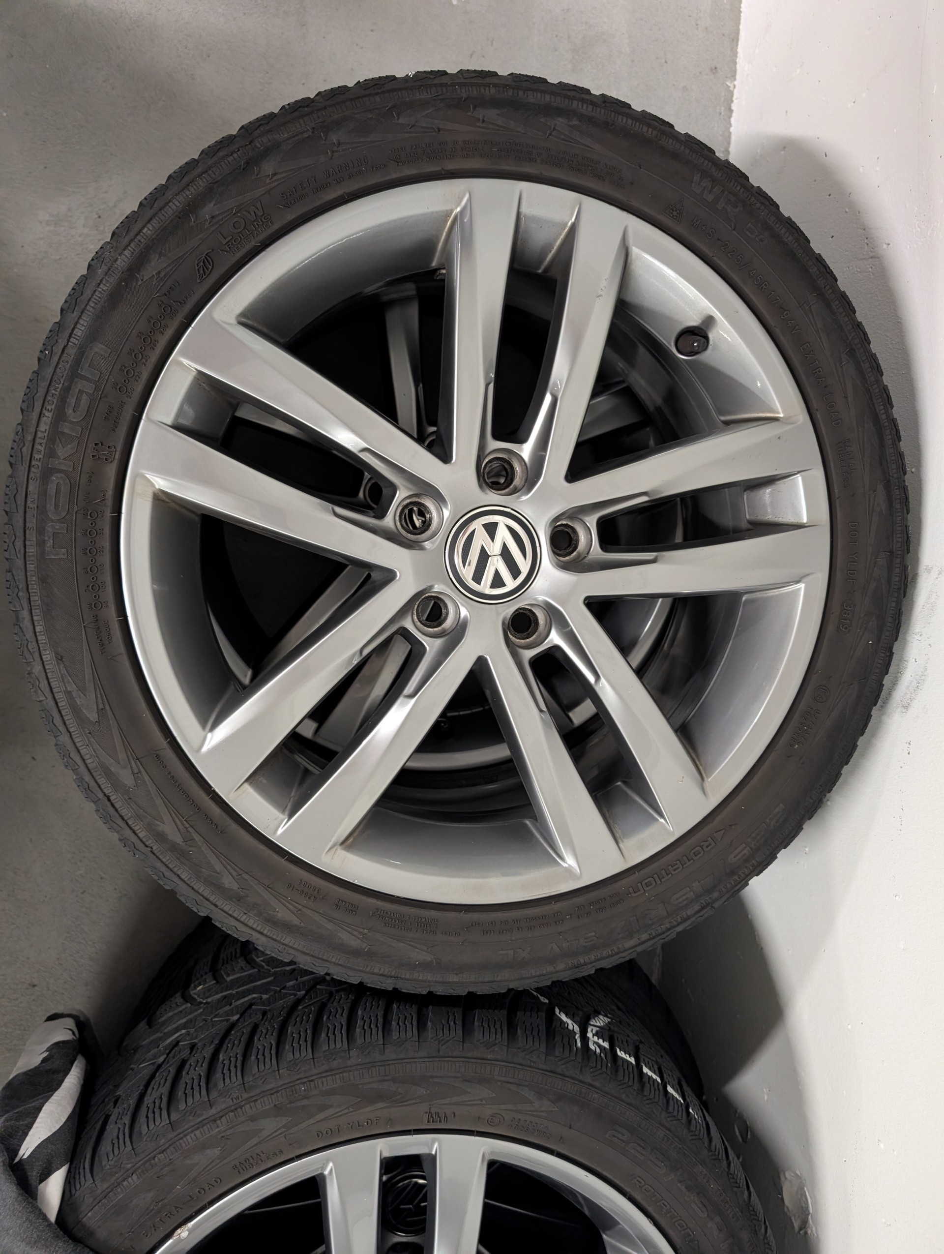 VW 1.4 TSI ACT R-Line Design-image-5