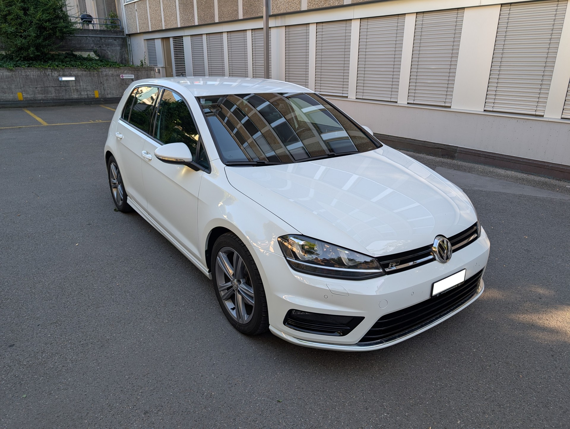 VW 1.4 TSI ACT R-Line Design-image-0