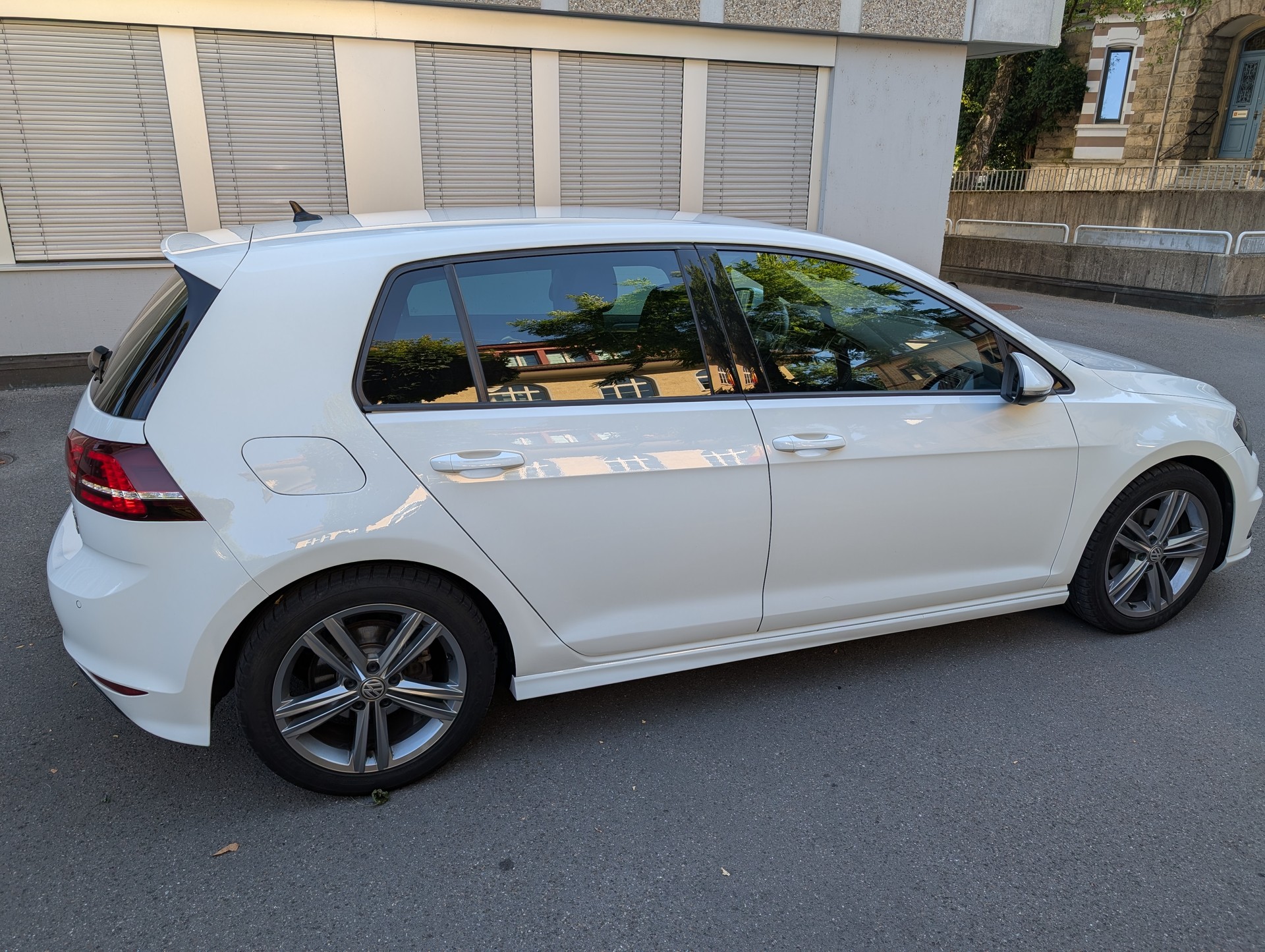 VW 1.4 TSI ACT R-Line Design-image-2