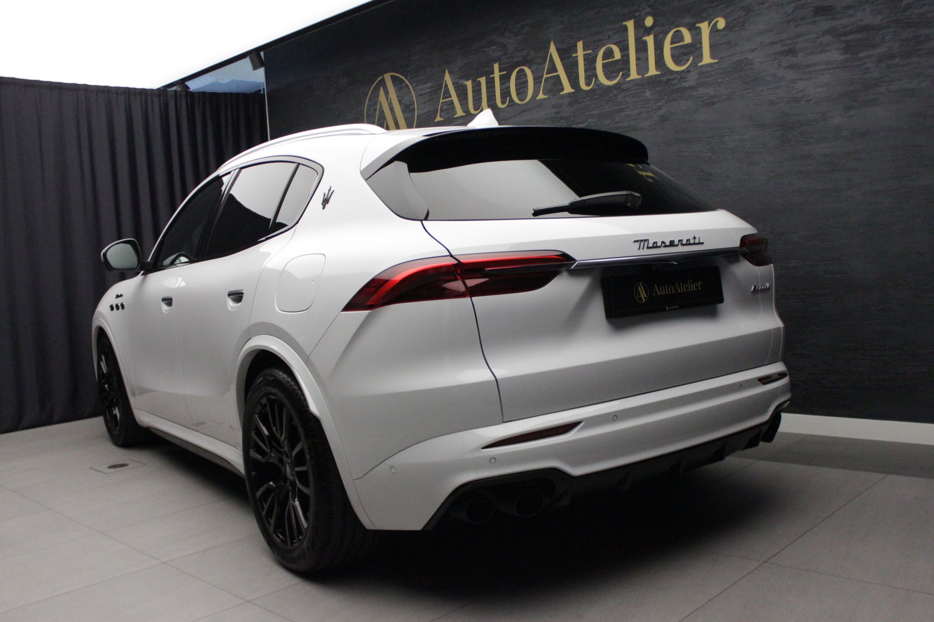MASERATI Grecale 2.0 MHEV Modena Hybrid Automatica-image-7