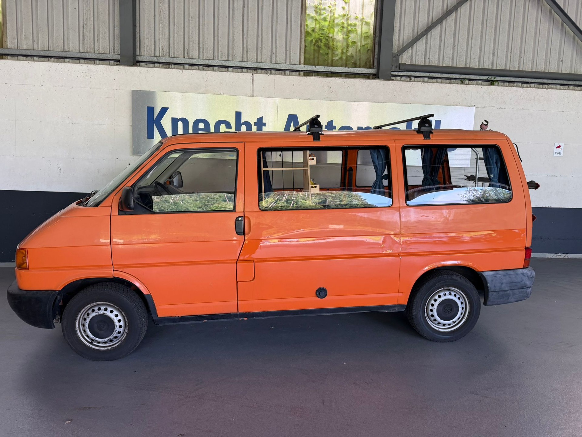 VW T4 Caravelle 2.5TDI ABS (Wohnmobil)-image-0