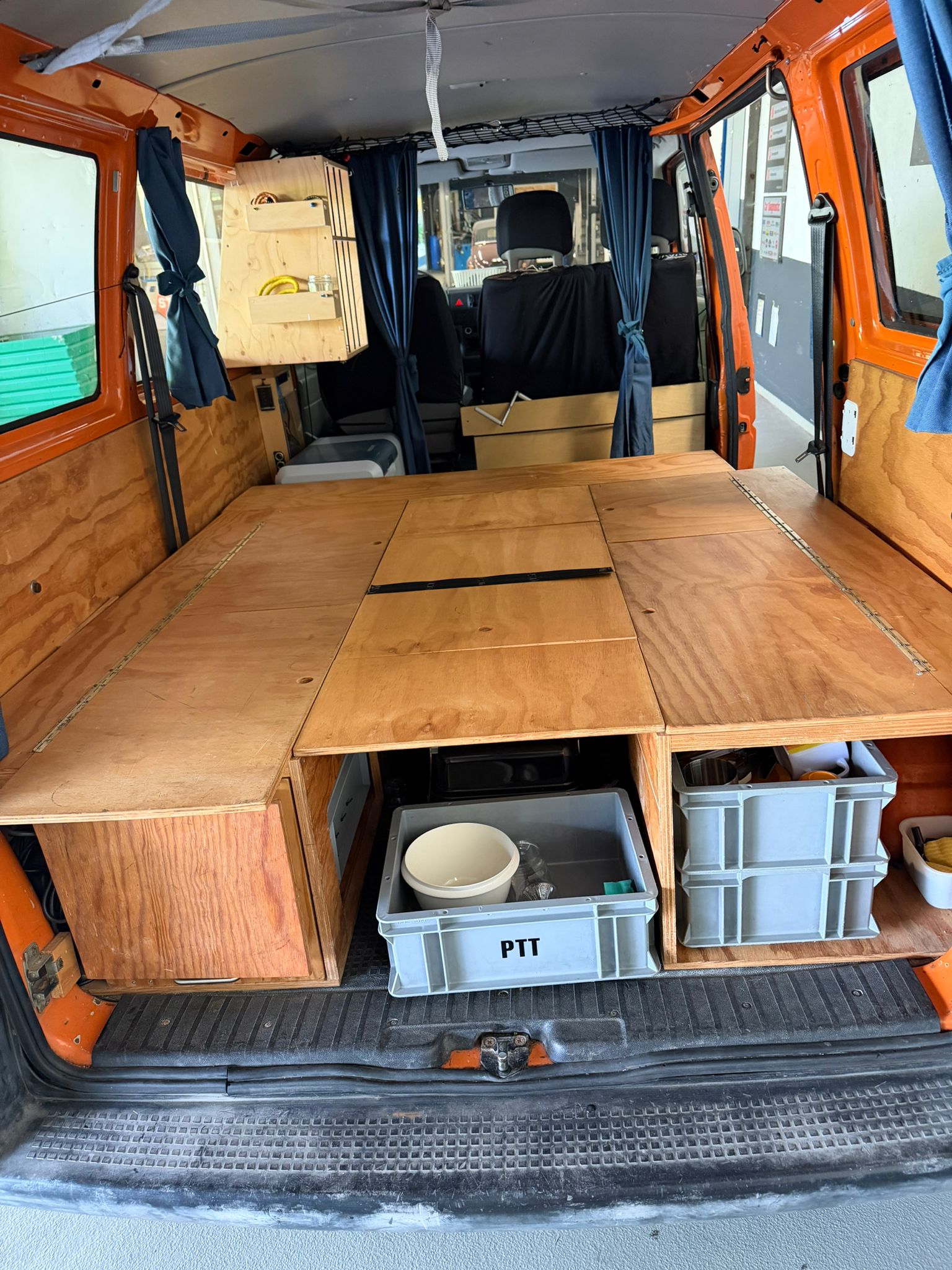 VW T4 Caravelle 2.5TDI ABS (Wohnmobil)-image-4
