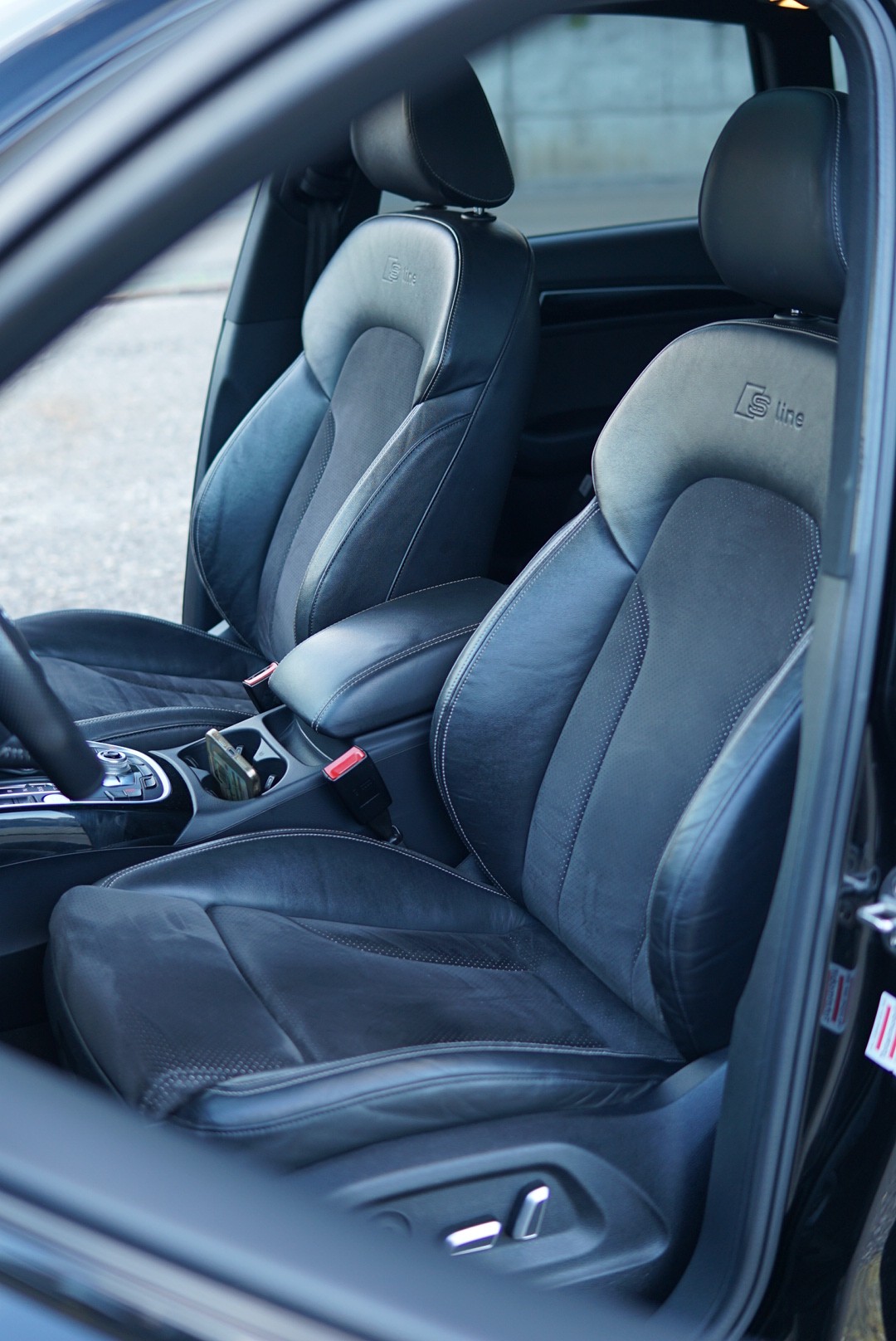 AUDI 2.0 TDI quattro S-Tronic-image-13