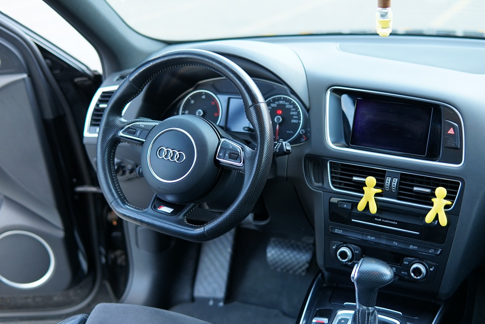 AUDI 2.0 TDI quattro S-Tronic-image-12