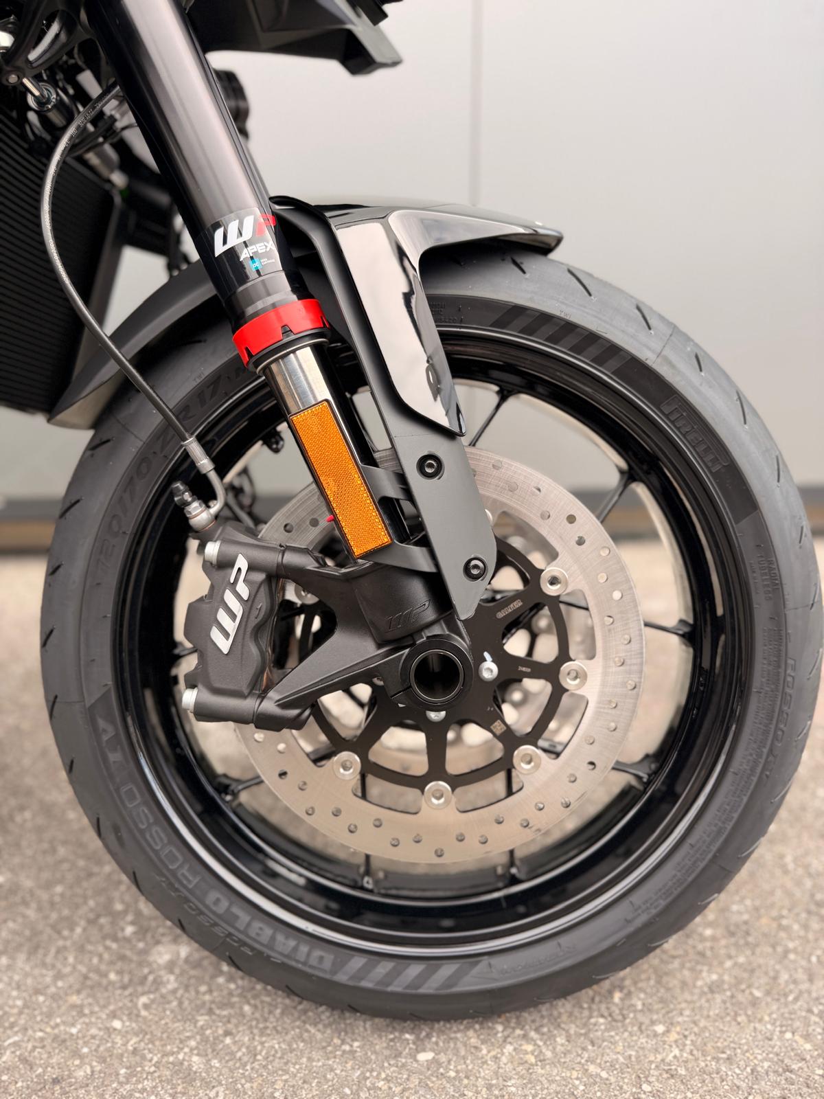 KTM 790 DUKE MY27-image-8