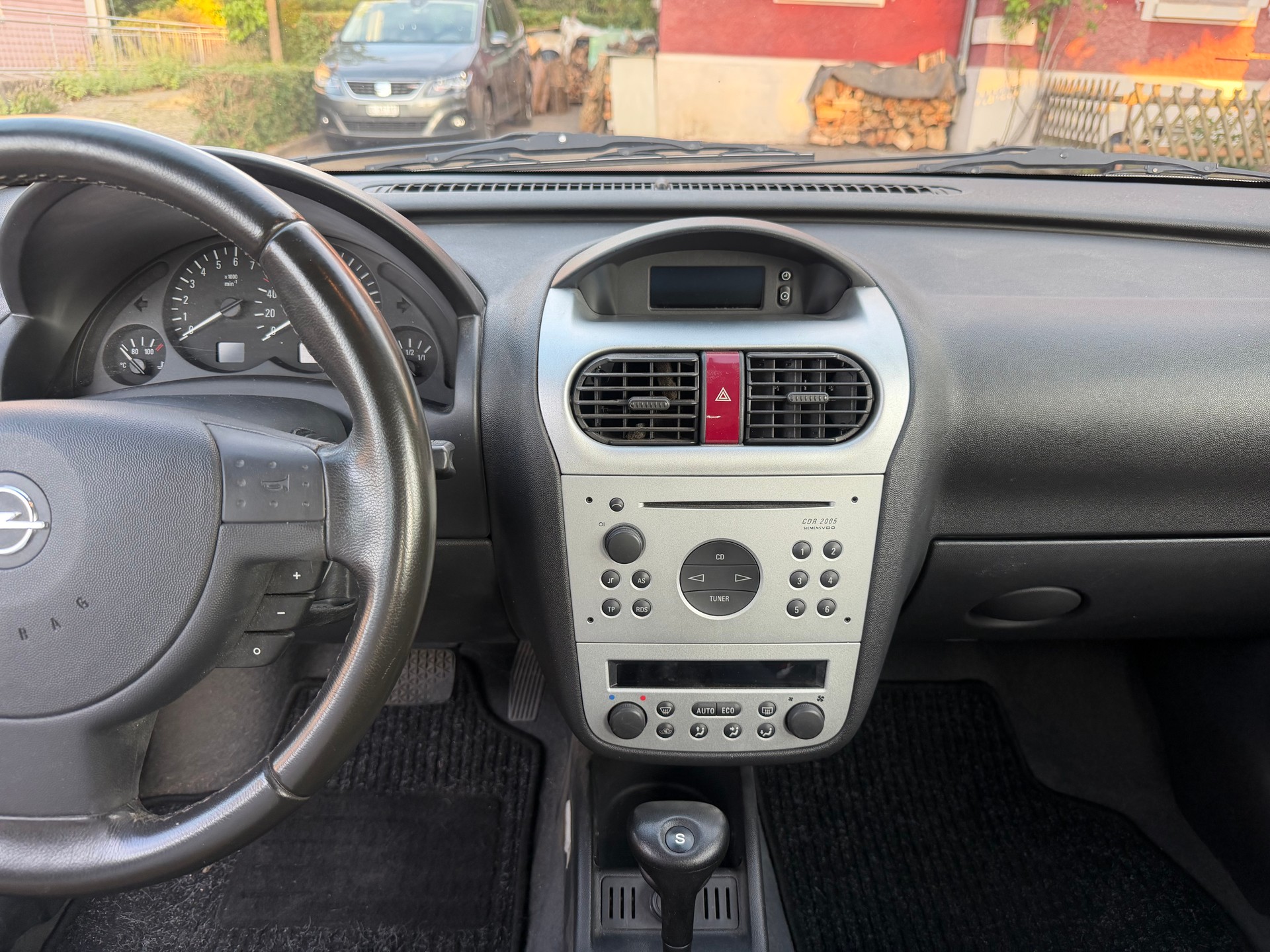 OPEL Corsa 1.4 16V Comfort-image-7