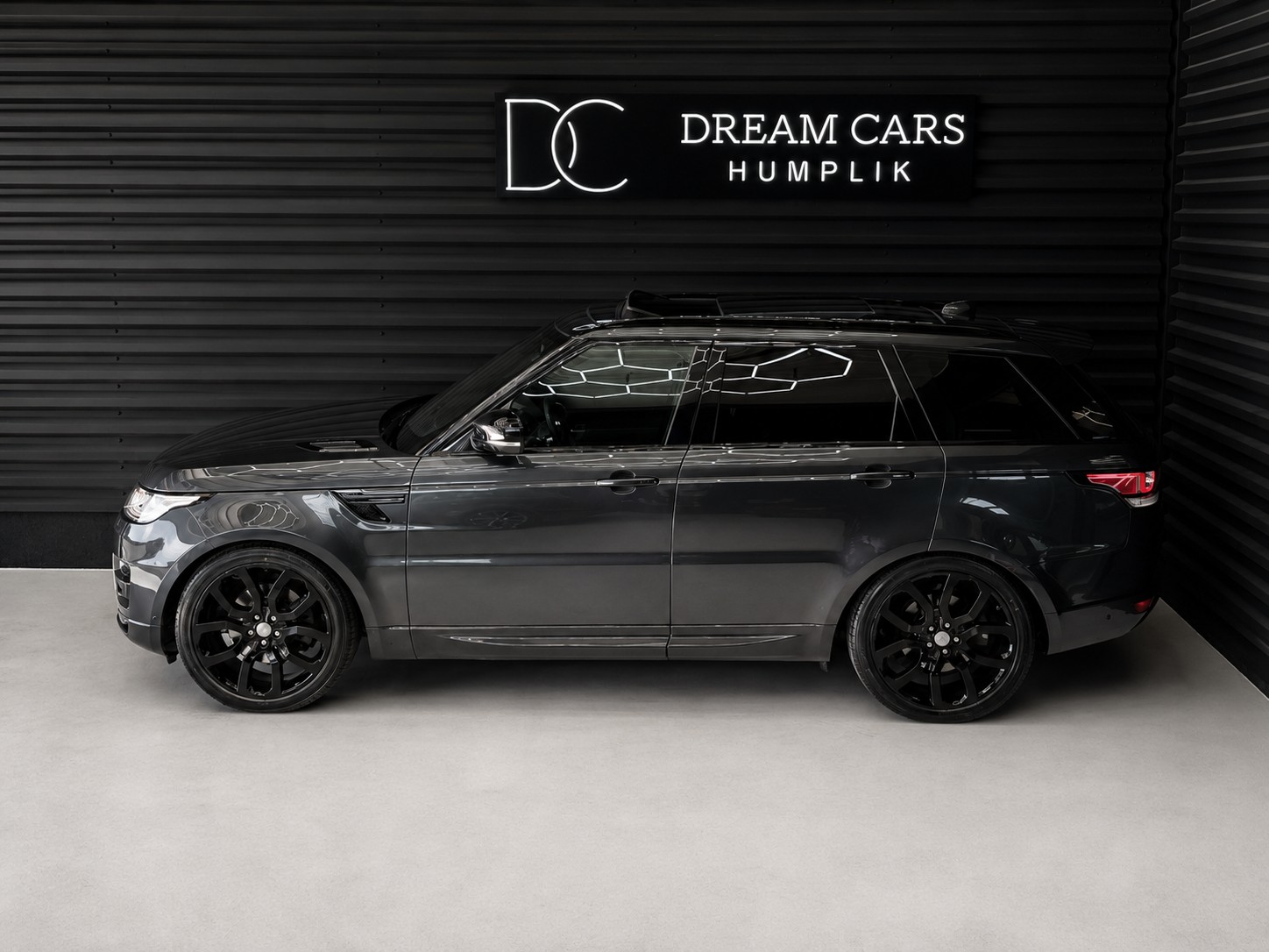 LAND ROVER Range Rover Sport 3.0 TDV6 HSE Dynamic Automatic-image-3