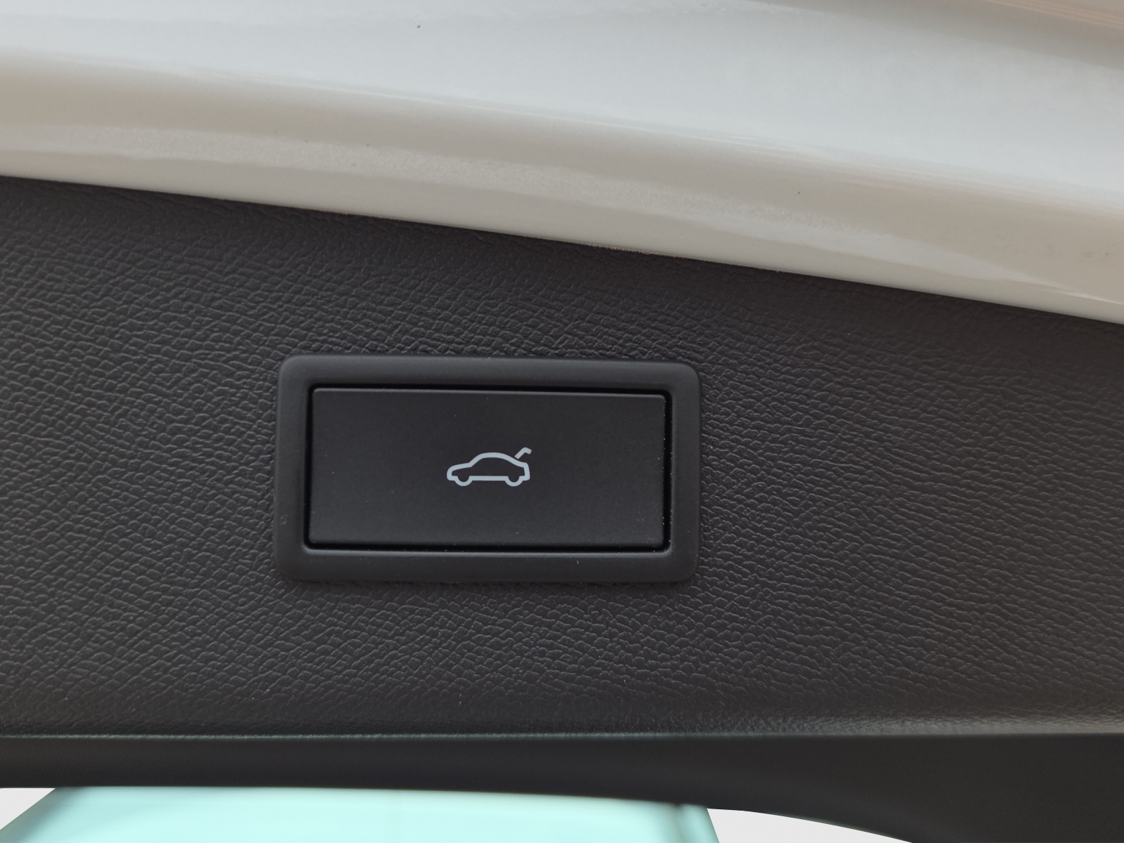 CUPRA LEON ST 1.5 eTSI DSG-image-12