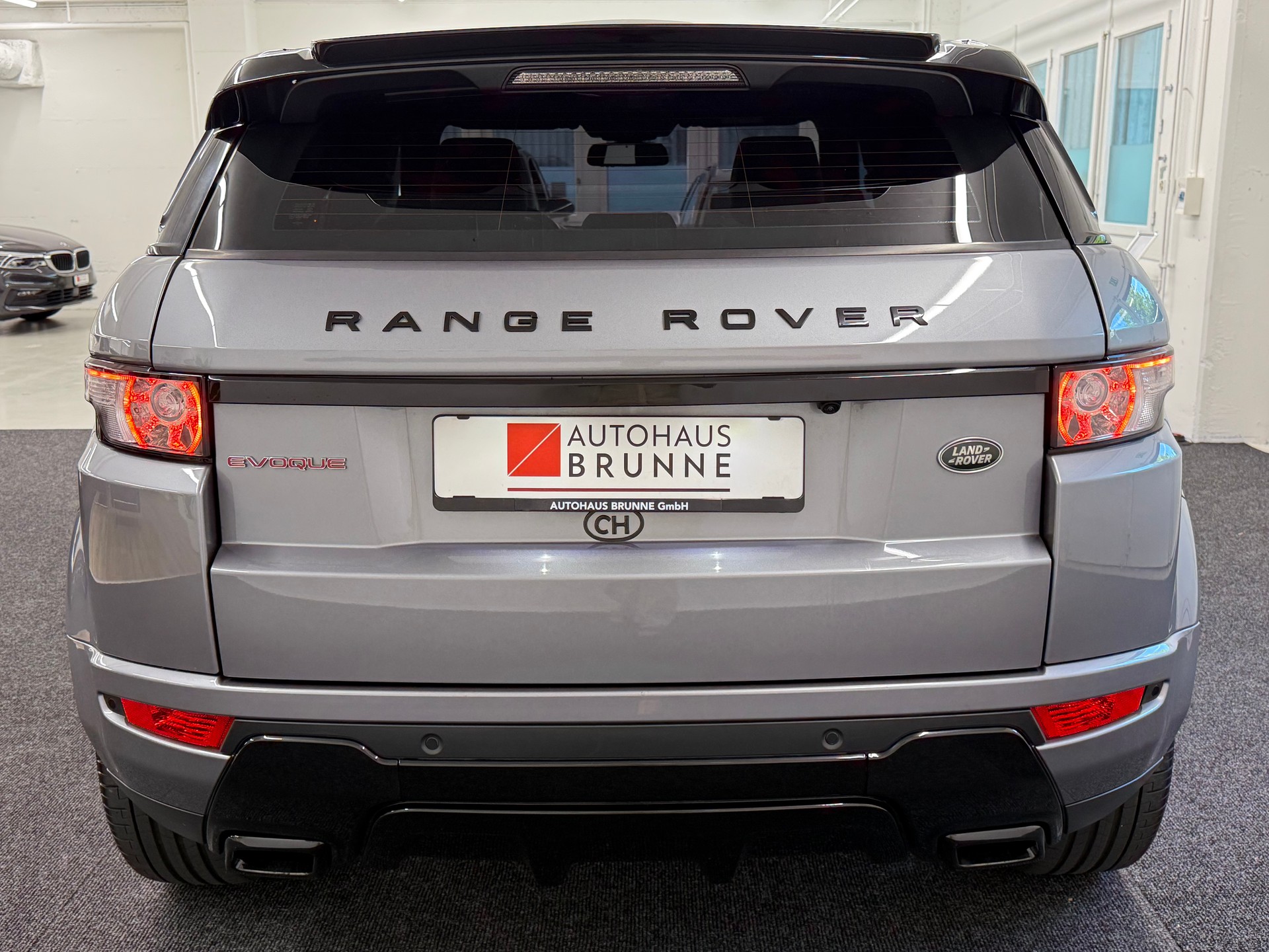 LAND ROVER Range Rover Evoque 2.0 Si4 Dynamic AT9-image-5