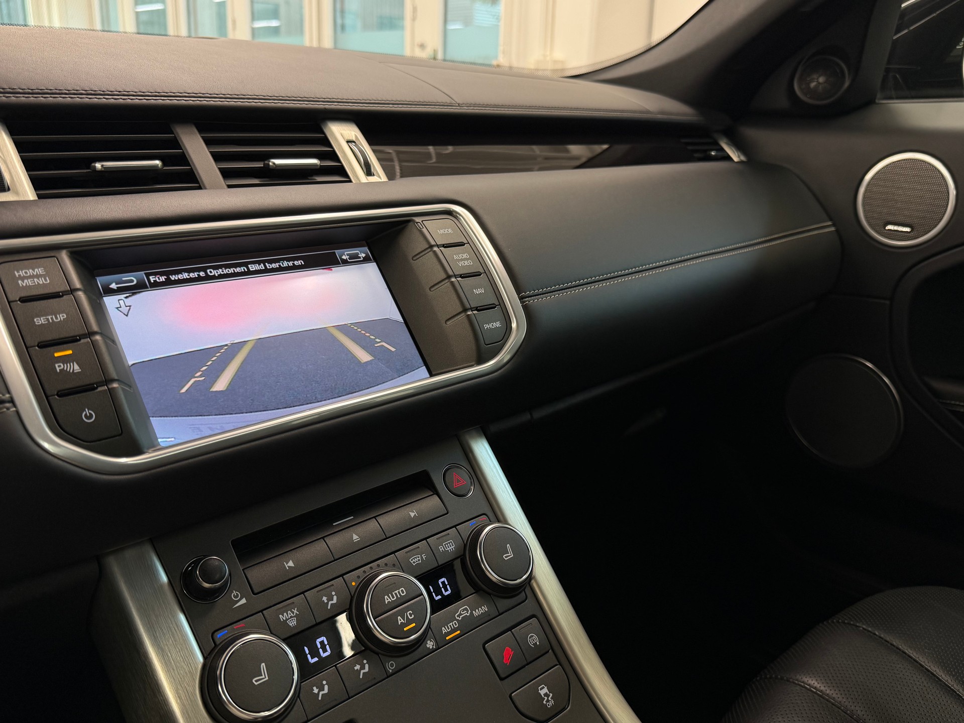 LAND ROVER Range Rover Evoque 2.0 Si4 Dynamic AT9-image-22