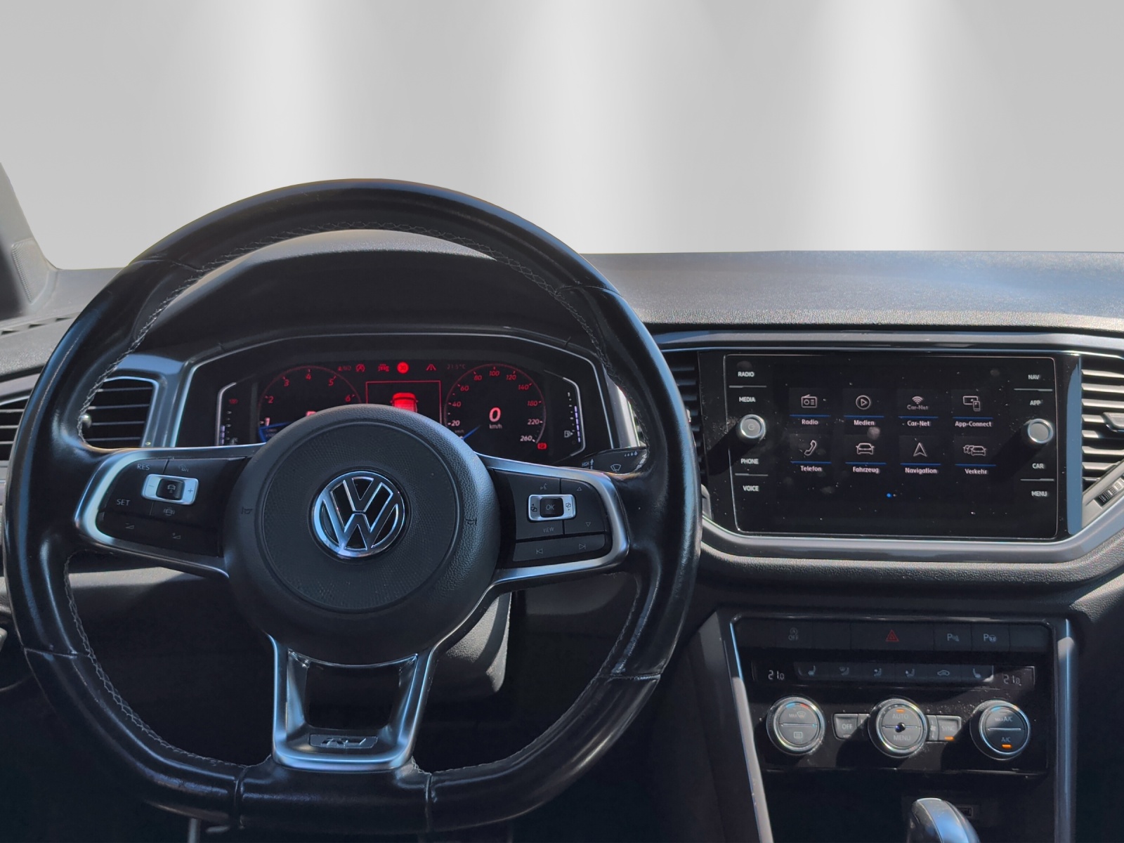 VW T-Roc 2.0 TSI Sport DSG 4Motion-image-9