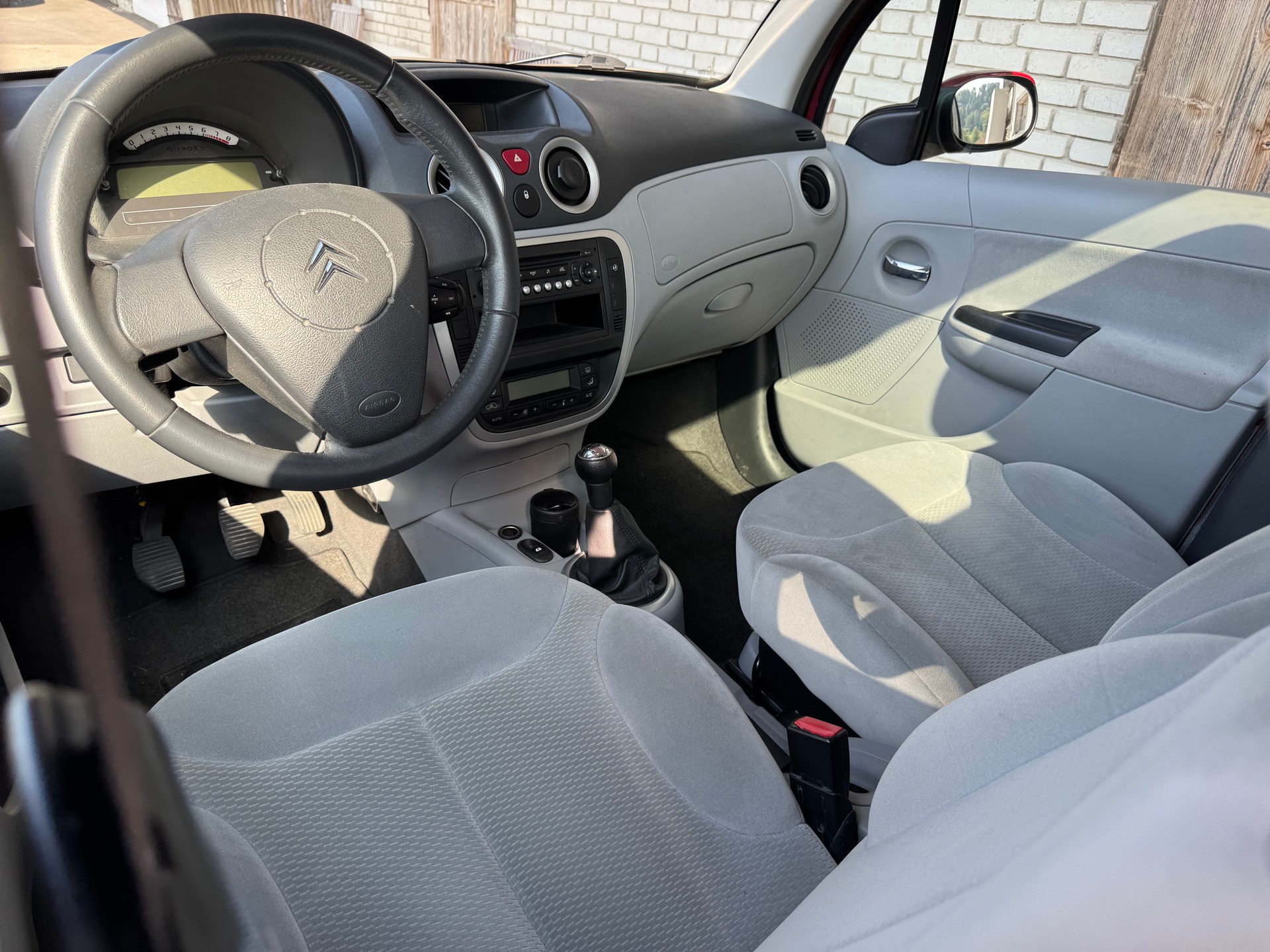 CITROEN C3 1.6i 16V Exclusive-image-6