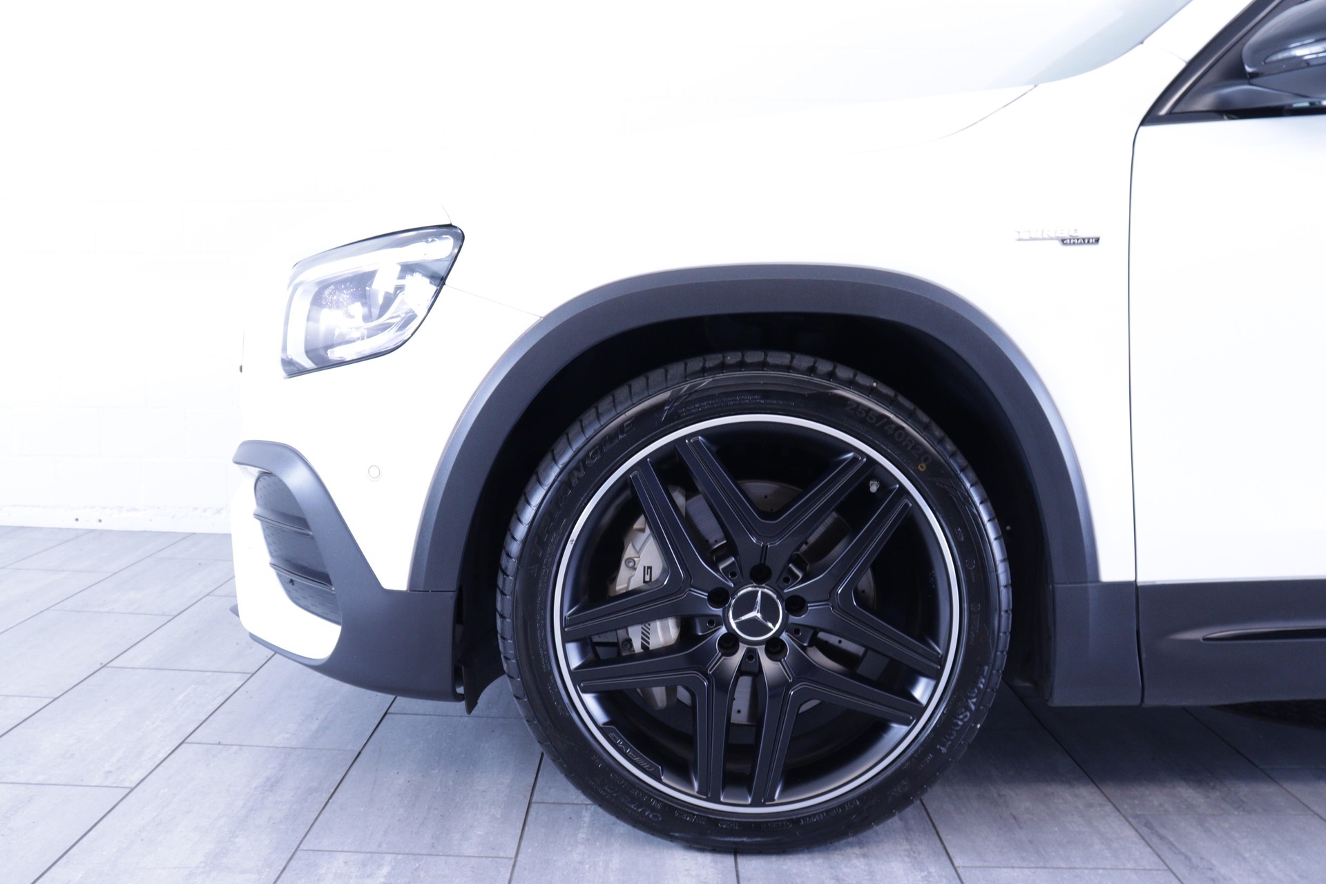 MERCEDES-BENZ GLB 35 AMG 4matic-image-14