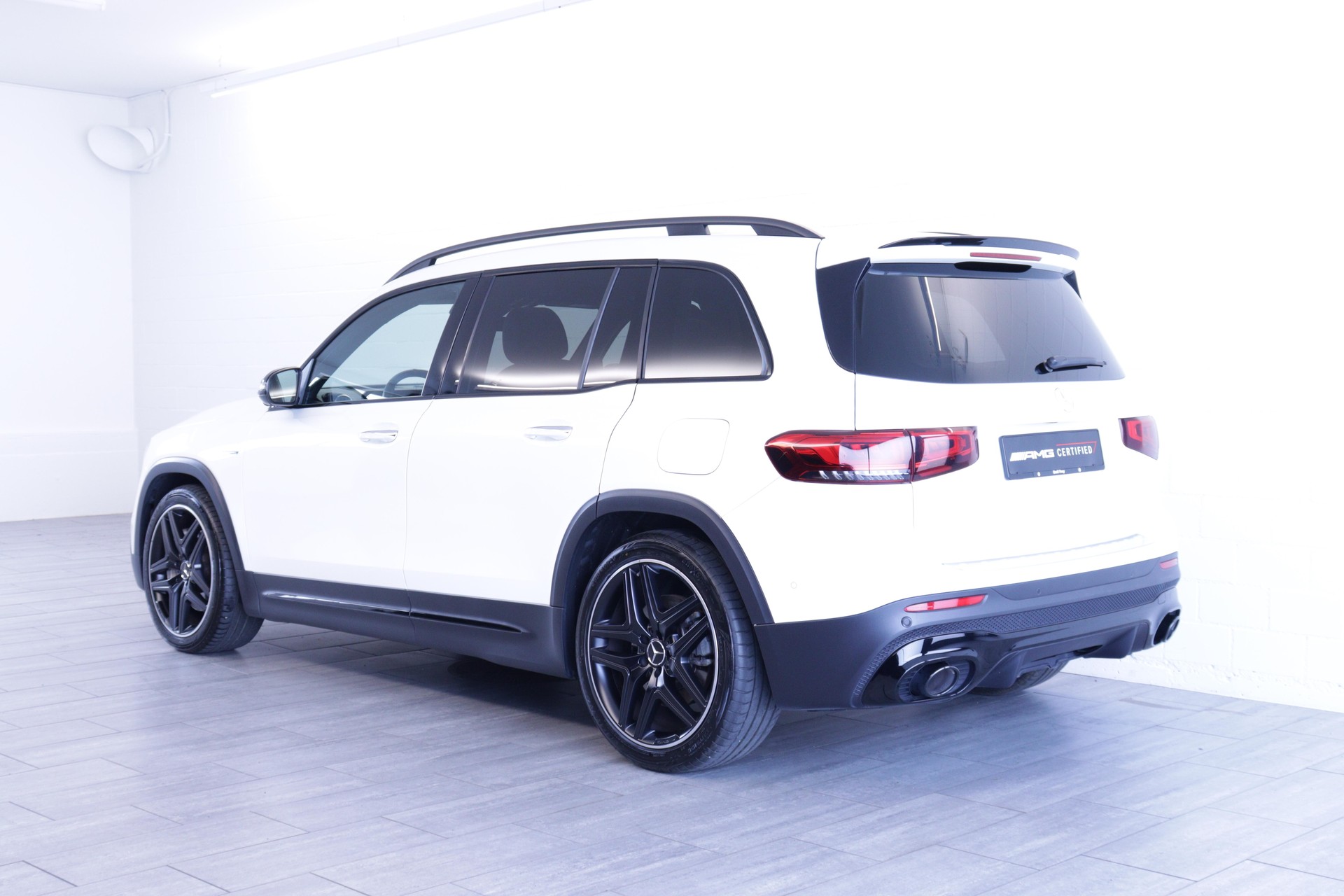 MERCEDES-BENZ GLB 35 AMG 4matic-image-3