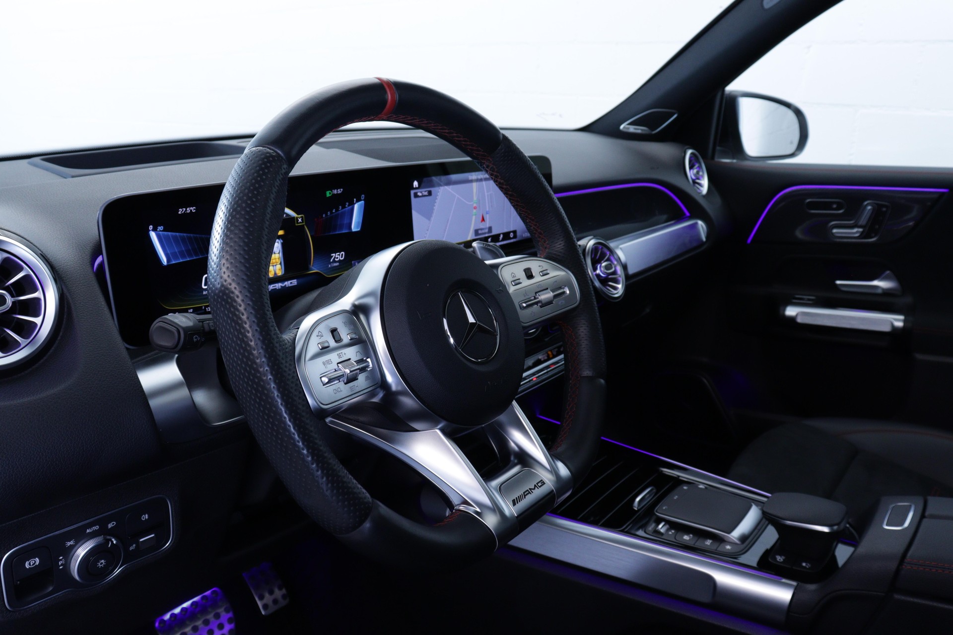 MERCEDES-BENZ GLB 35 AMG 4matic-image-6