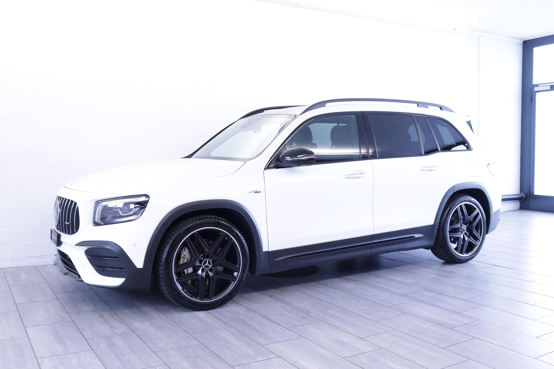 MERCEDES-BENZ GLB 35 AMG 4matic-image-1
