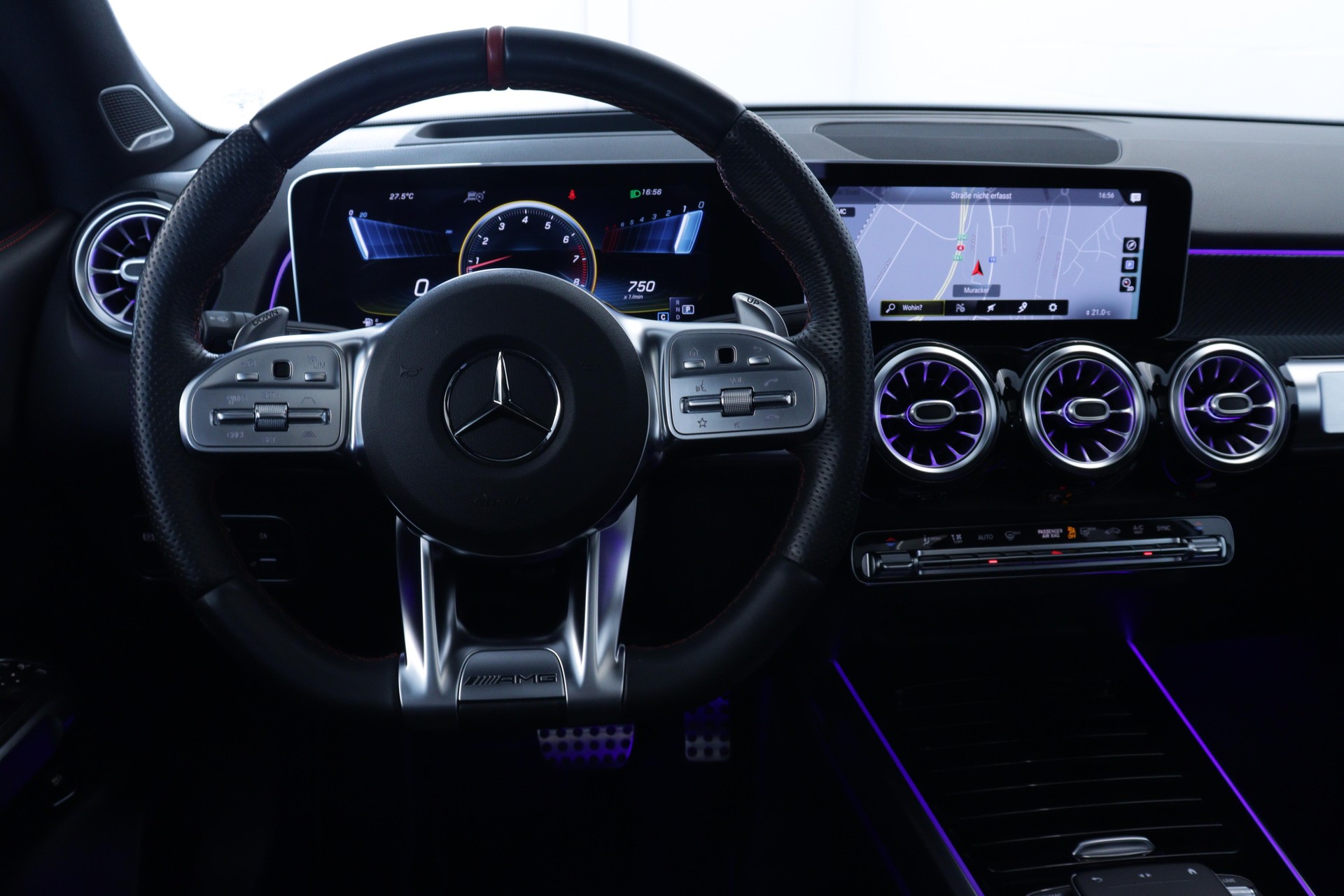MERCEDES-BENZ GLB 35 AMG 4matic-image-5