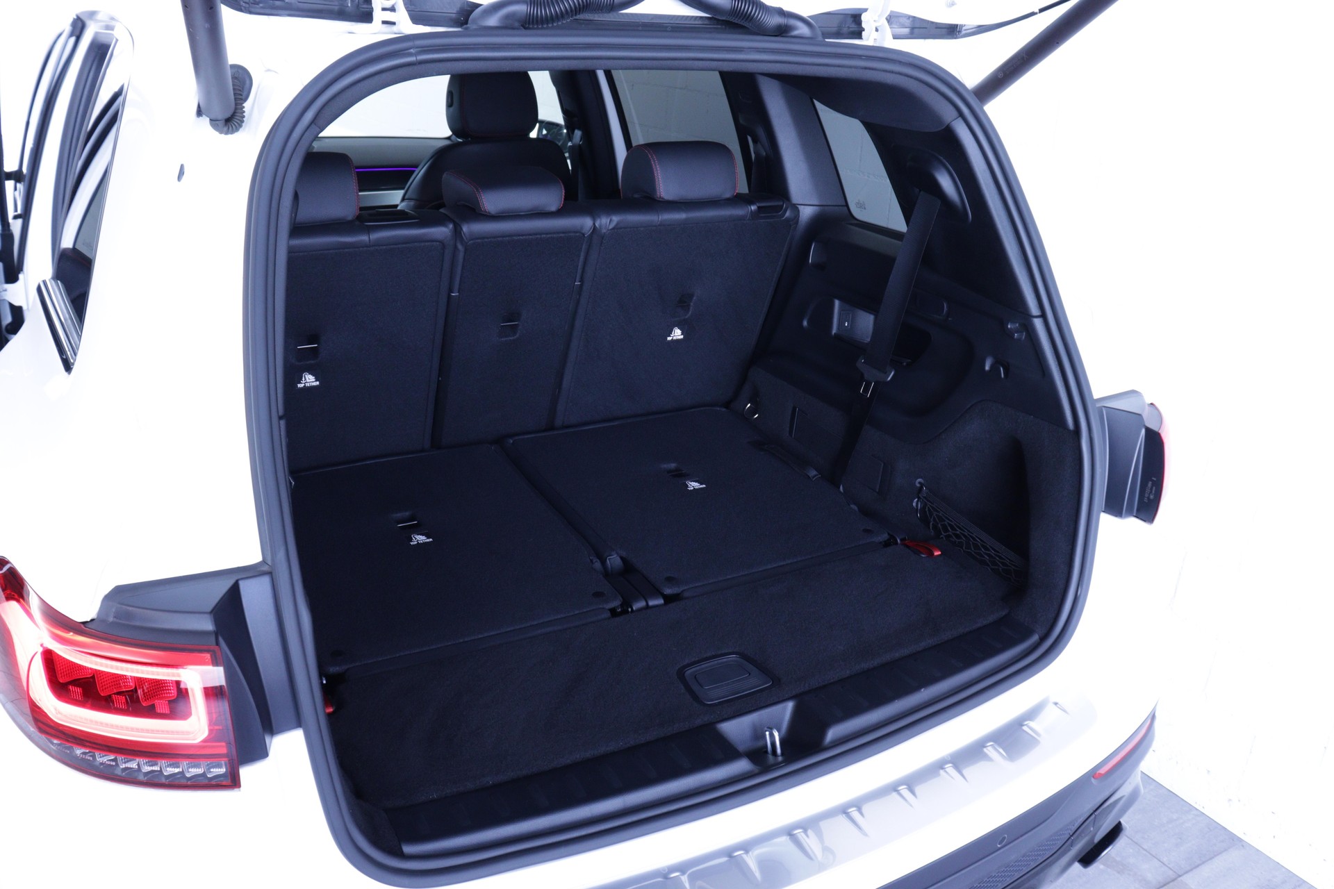 MERCEDES-BENZ GLB 35 AMG 4matic-image-12