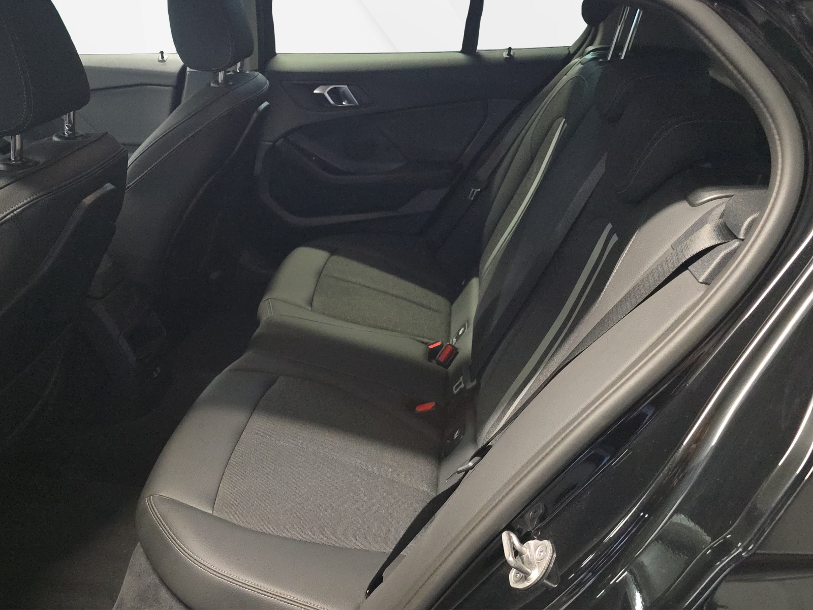 BMW 120i Steptronic-image-17