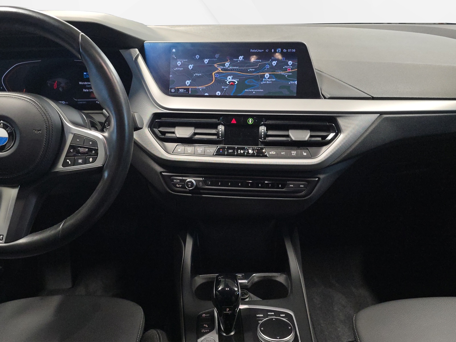 BMW 120i Steptronic-image-11