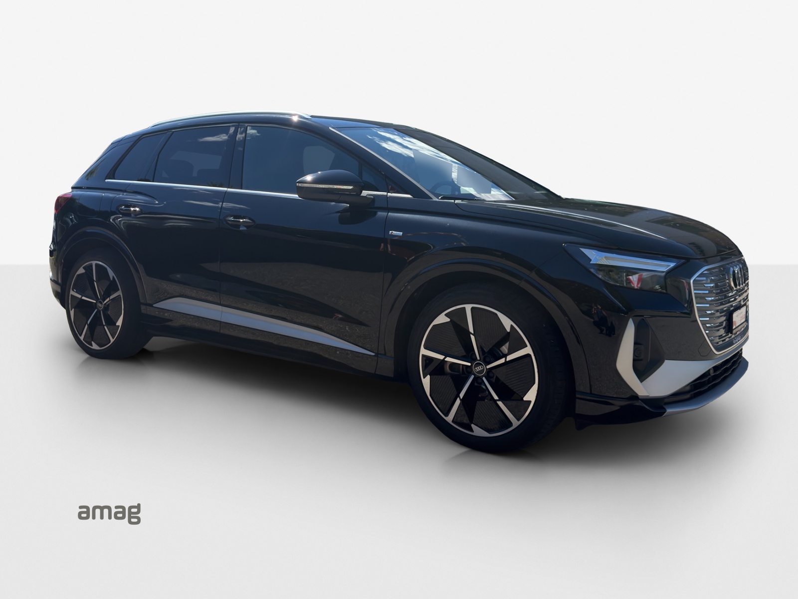 AUDI Q4 e-tron 50 quattro-image-6