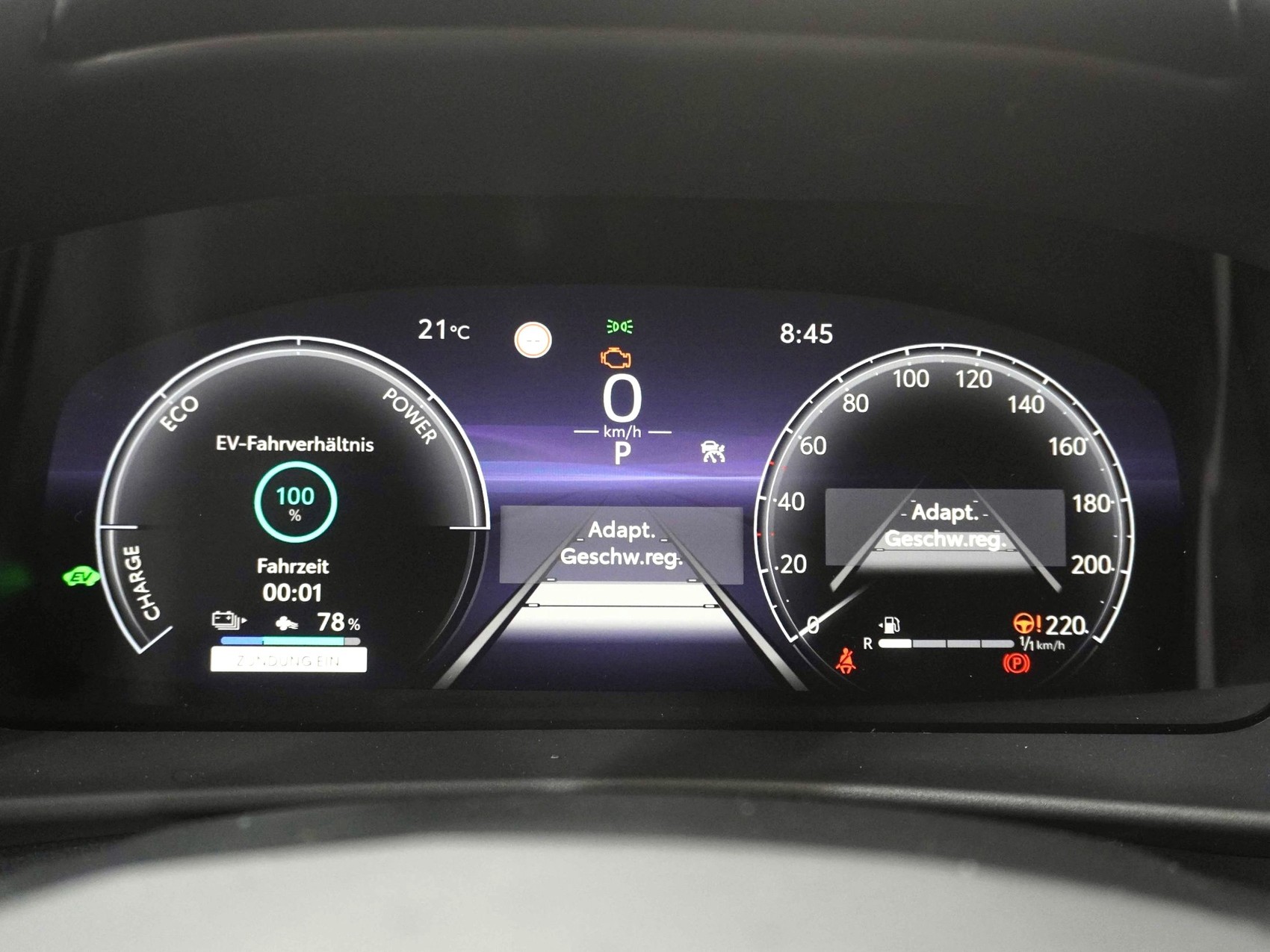 TOYOTA C-HR 2.0 PHEV Swiss Edition ** inkl. 8-Fach Bereifung **-image-11