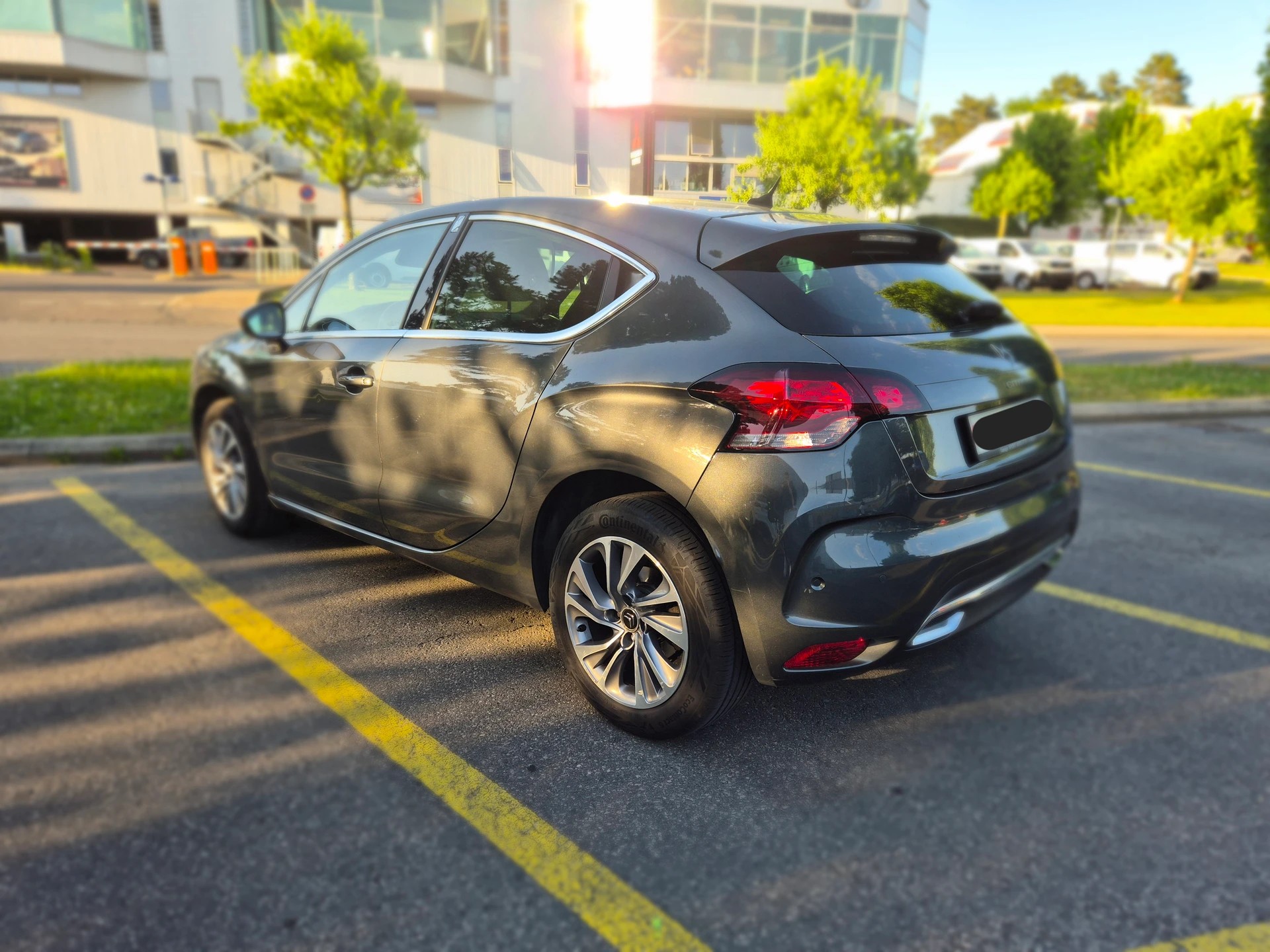 DS AUTOMOBILES DS4 1.6 e-HDi So Chic EGS-image-15