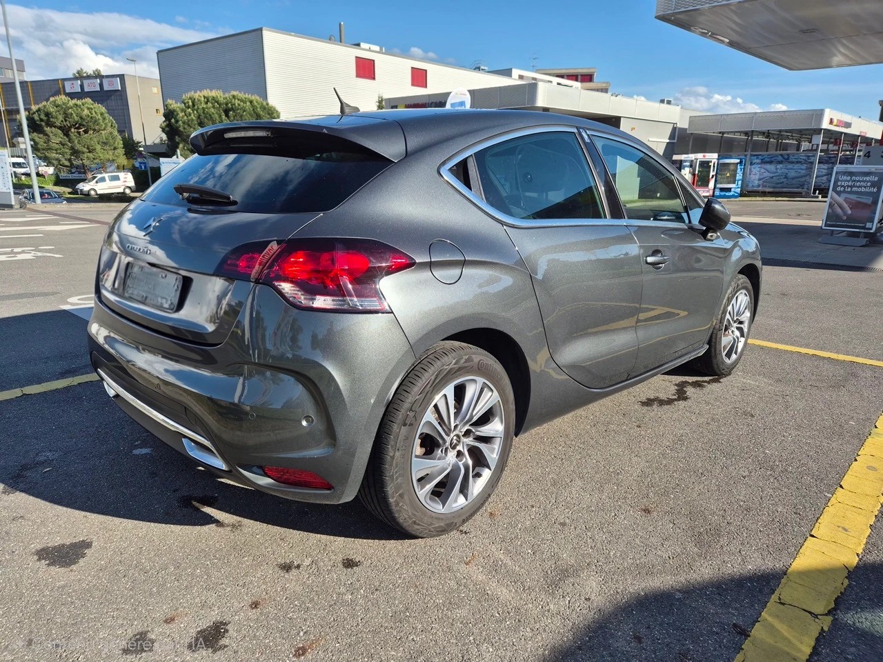 DS AUTOMOBILES DS4 1.6 e-HDi So Chic EGS-image-4