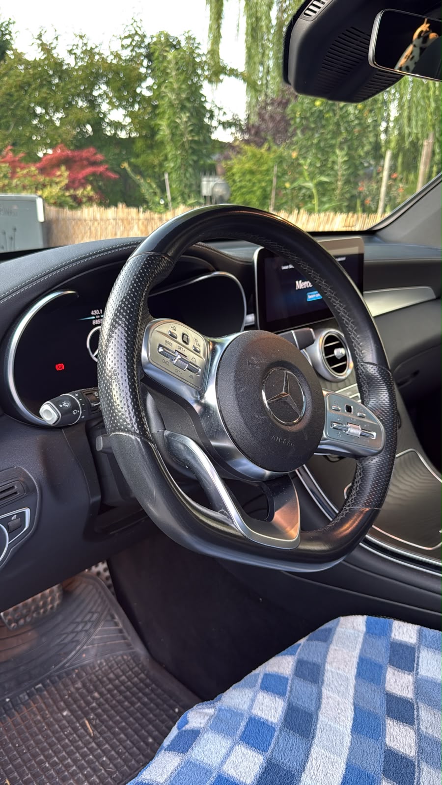 MERCEDES-BENZ GLC 220 d 4m-image-2