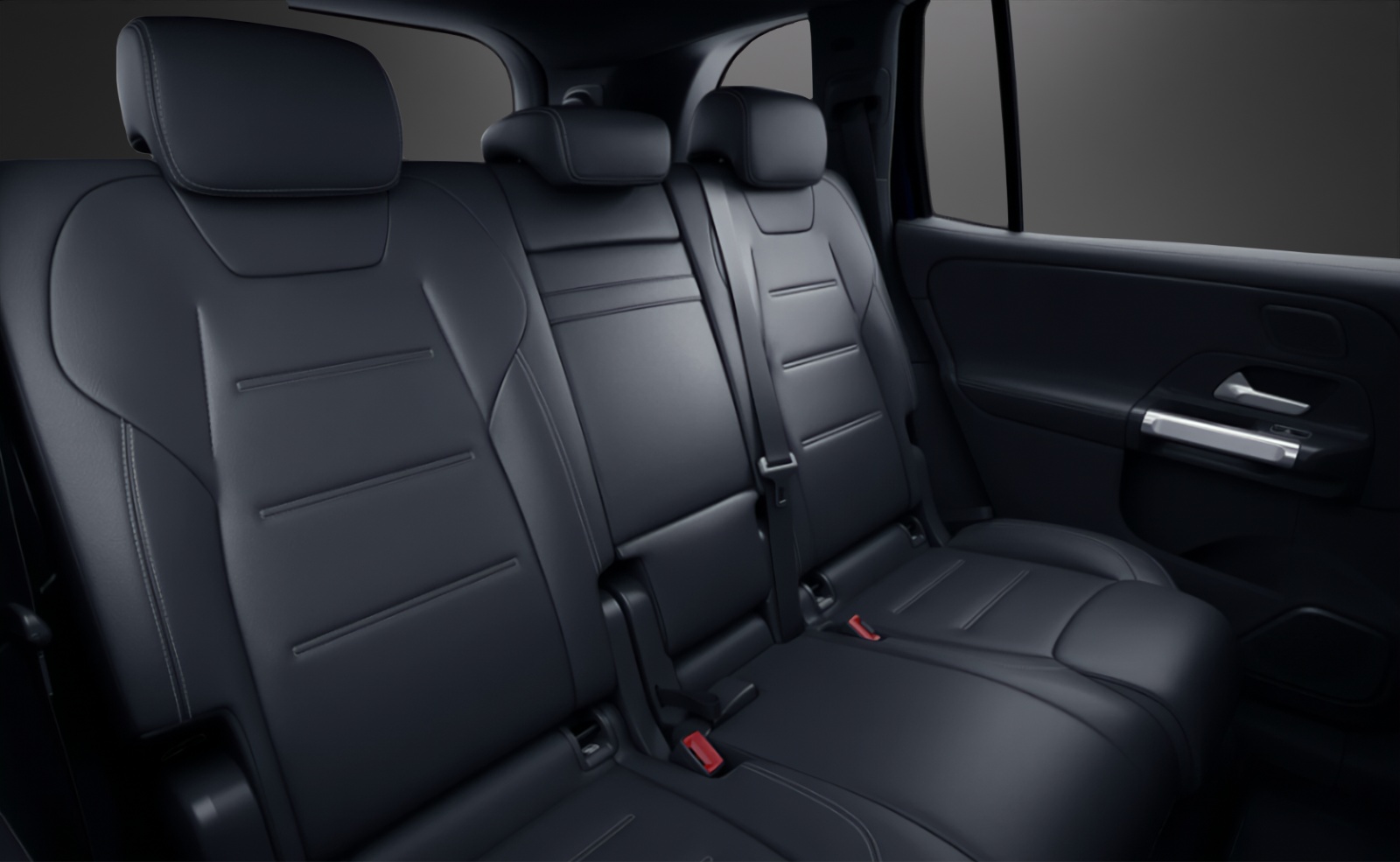 MERCEDES-BENZ GLB 250 4Matic AMG Line 8G-Tronic-image-7