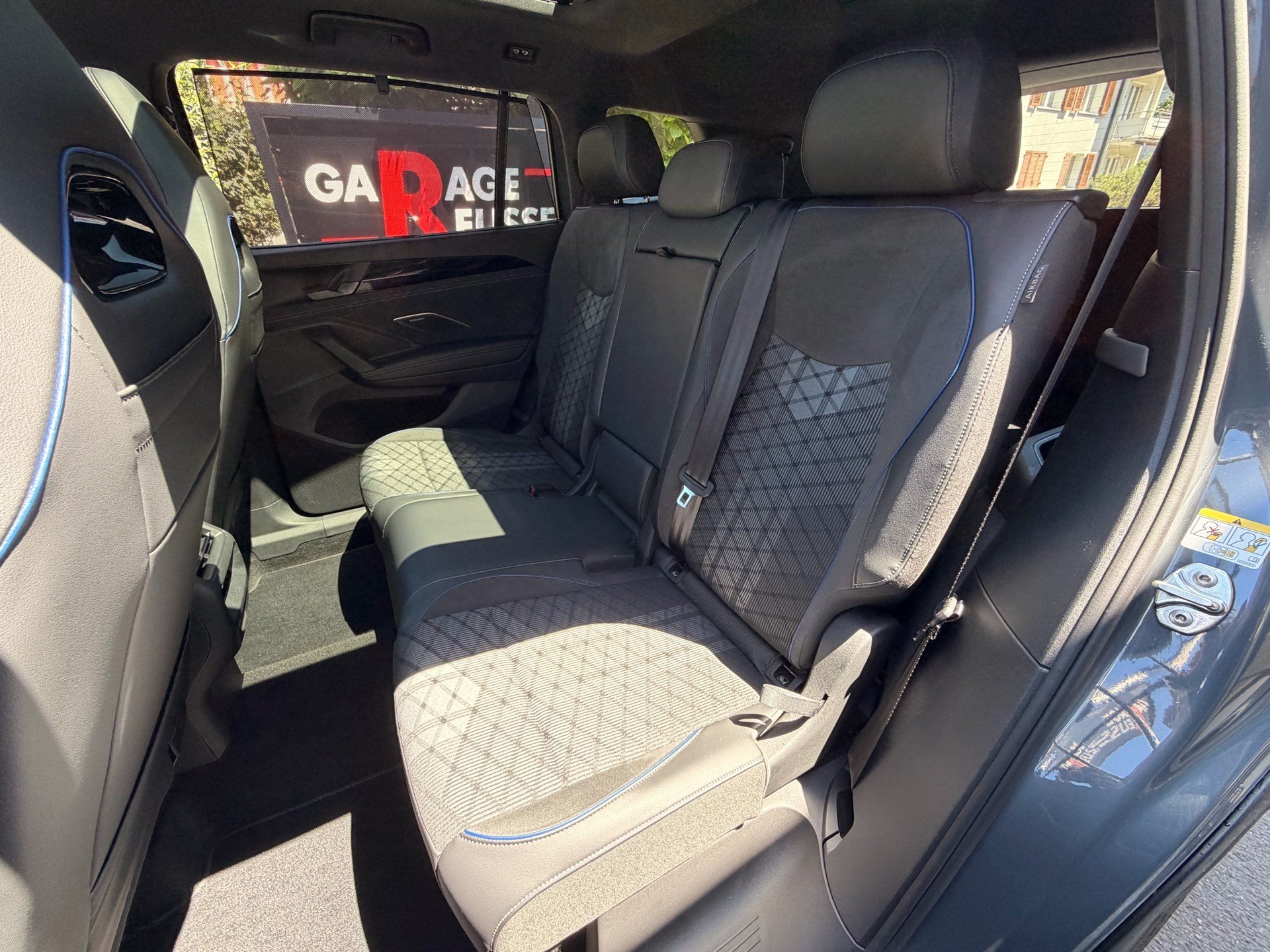 VW Tayron 2.0 TDI 193 PS 4Motion R-Line *** PANORAMDACH & ANHÄNGERKUPPLUNG ***-image-25