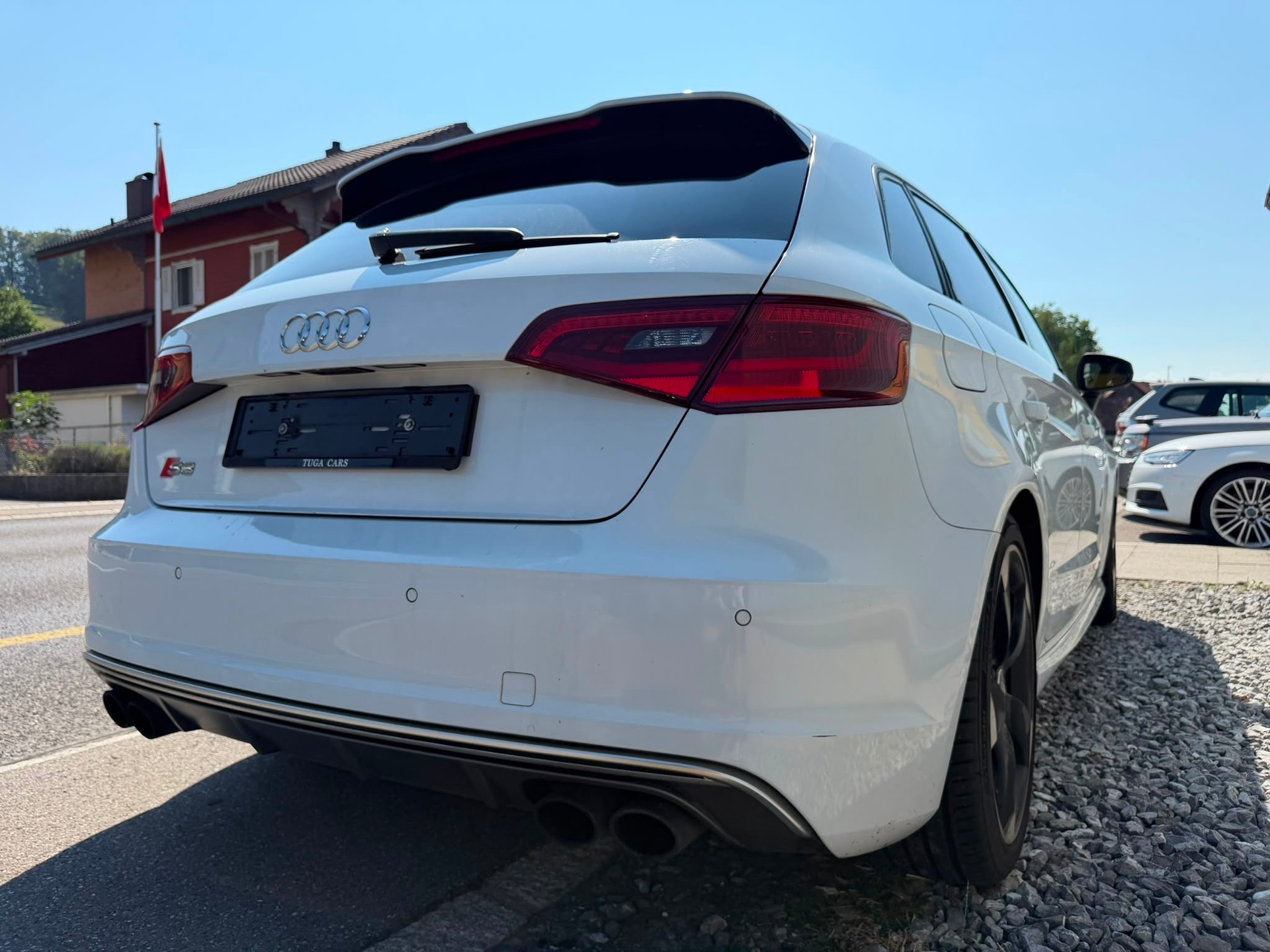 AUDI S3 Sportback 2.0 TFSI quattro S-tronic-image-4