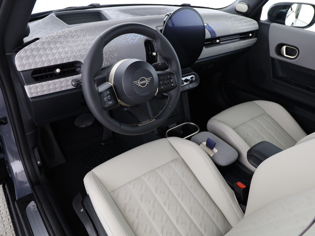 MINI Cooper C Cabriolet DKG-image-10