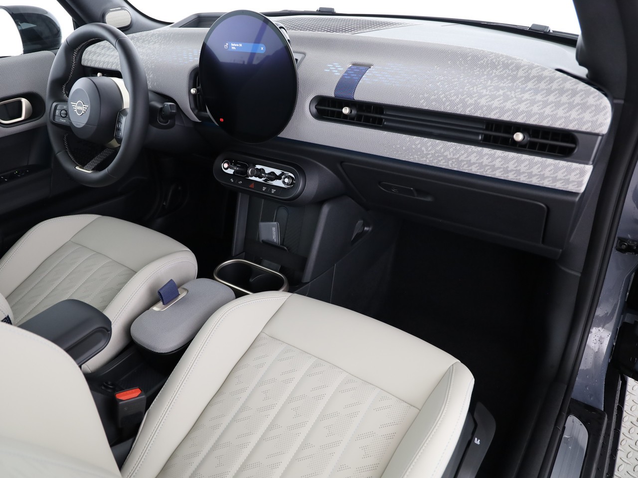 MINI Cooper C Cabriolet DKG-image-11