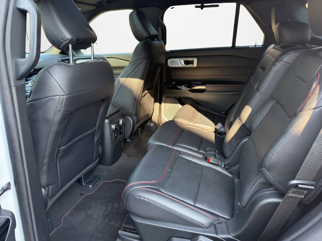FORD Explorer 3.0 V6 Plug-in Hybrid ST-Line-image-14