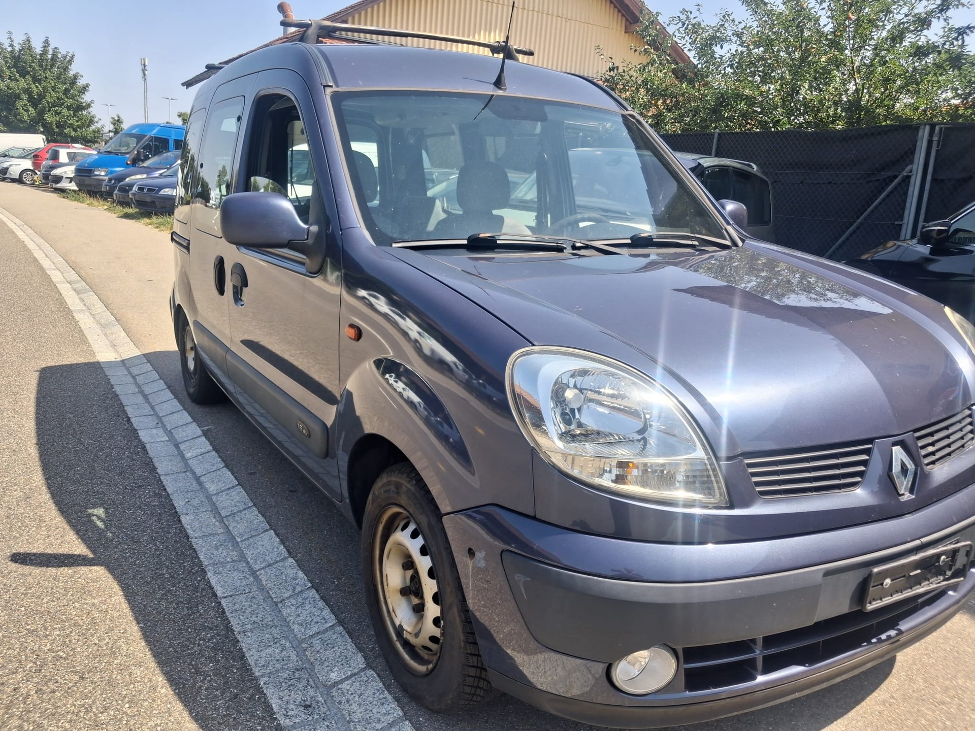 RENAULT Kangoo 1.6 16V Authentique-image-3