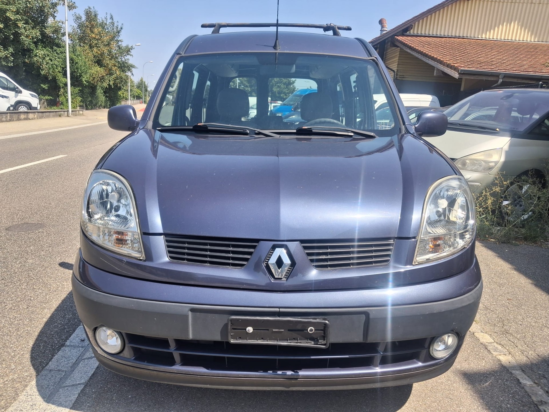 RENAULT Kangoo 1.6 16V Authentique-image-1